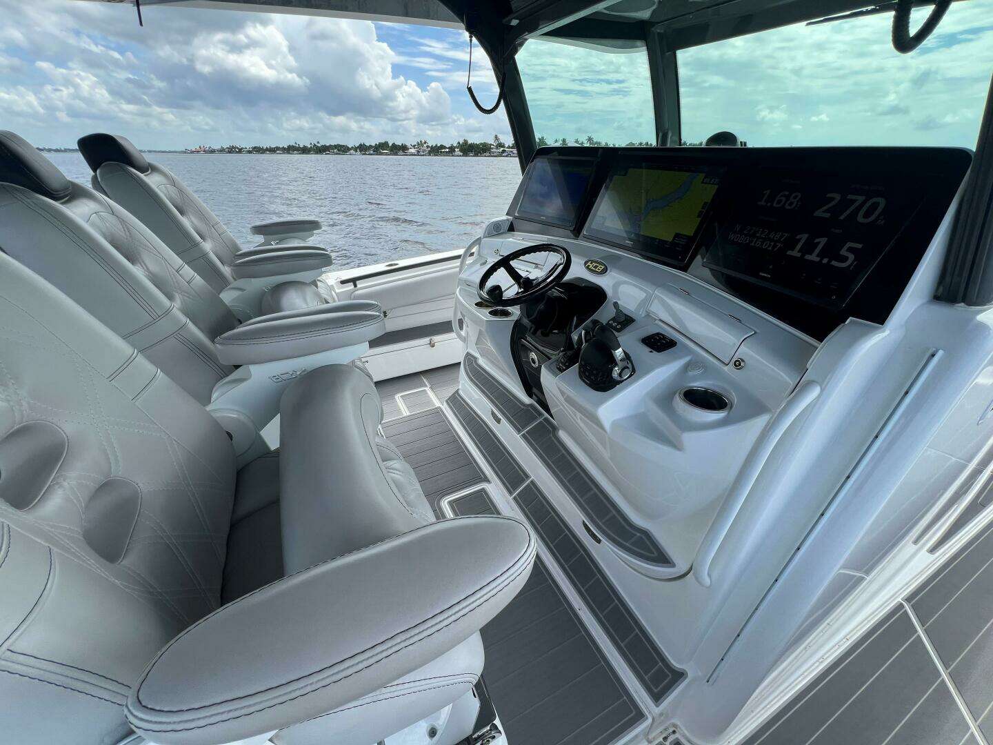 2020 HCB 53 Suenos - Image 7