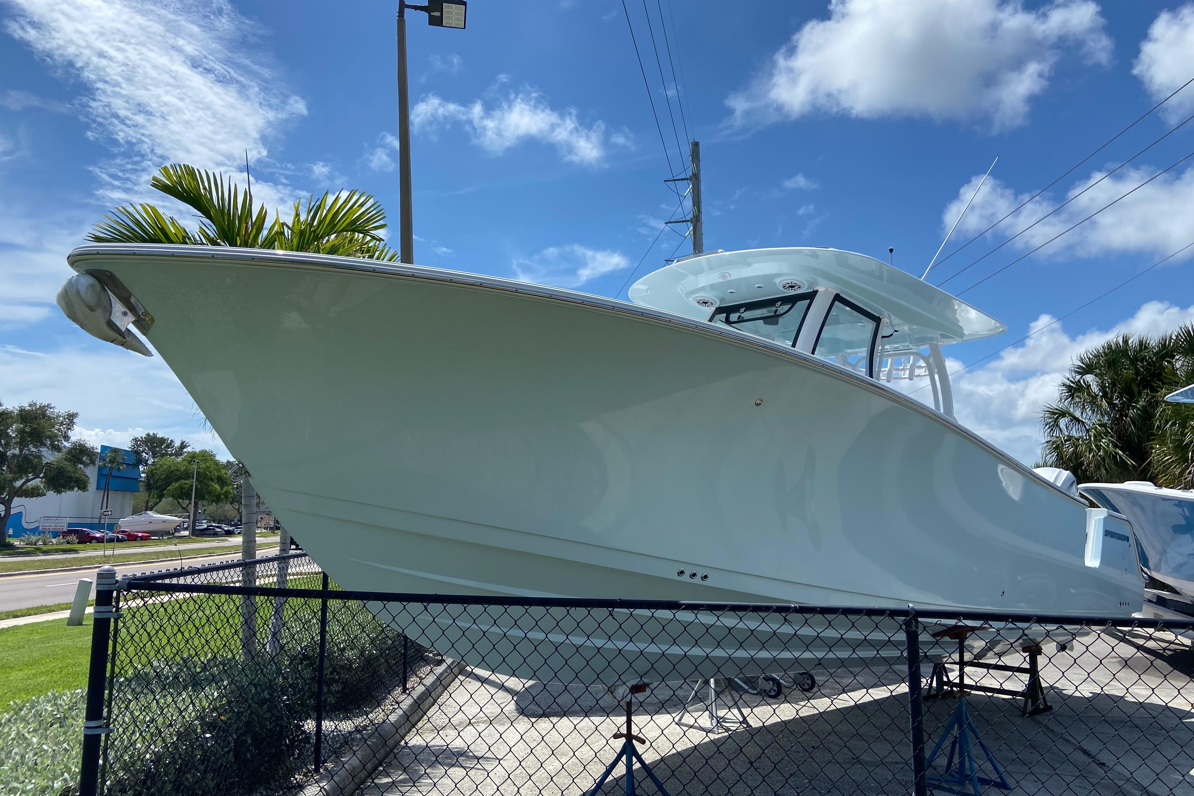 2026 Sportsman Heritage 321 Center Console