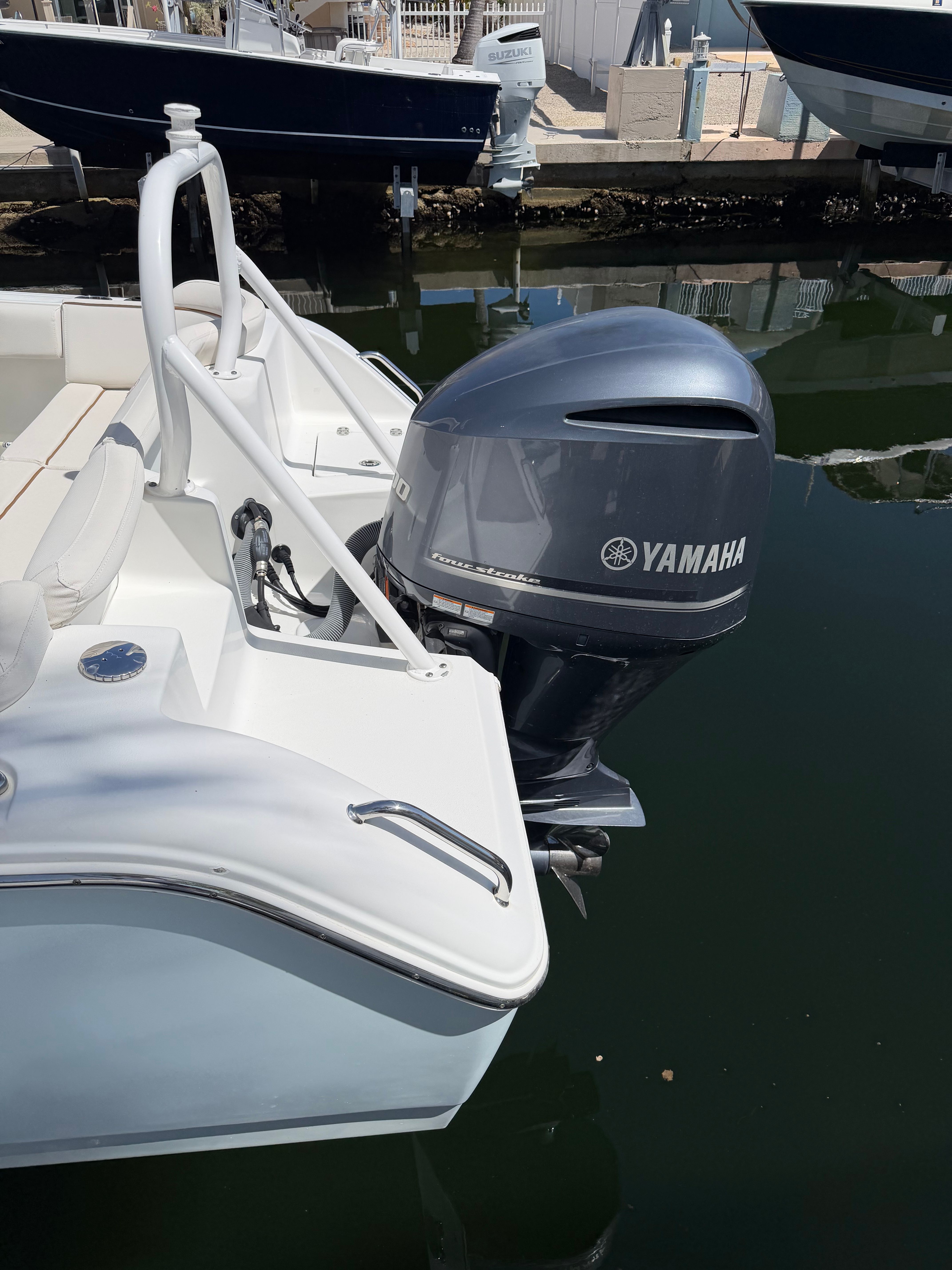 2021 Sea Hunt Ultra 255 SE - 3