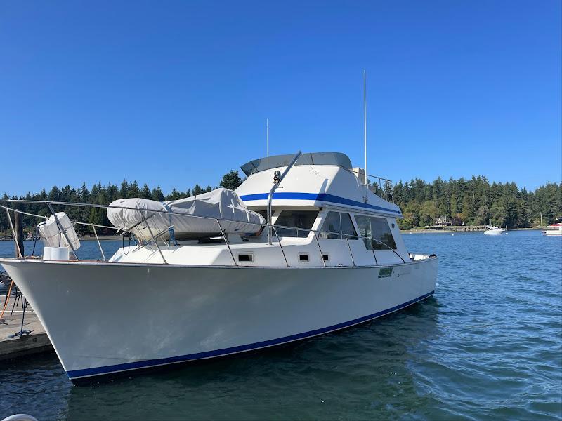 1982 Tollycraft 37 Convertible