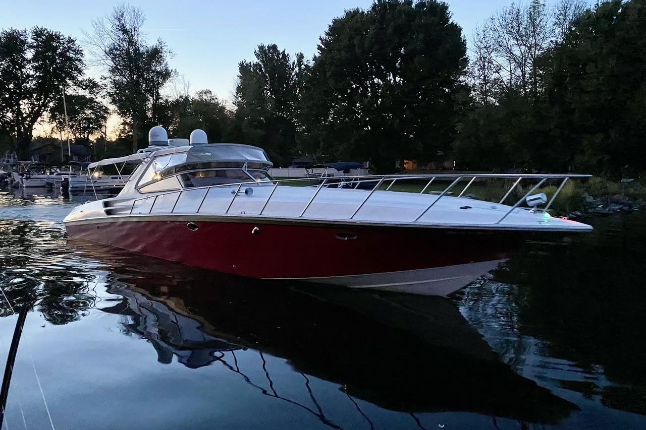 2005 Fountain 48 Express Cruiser