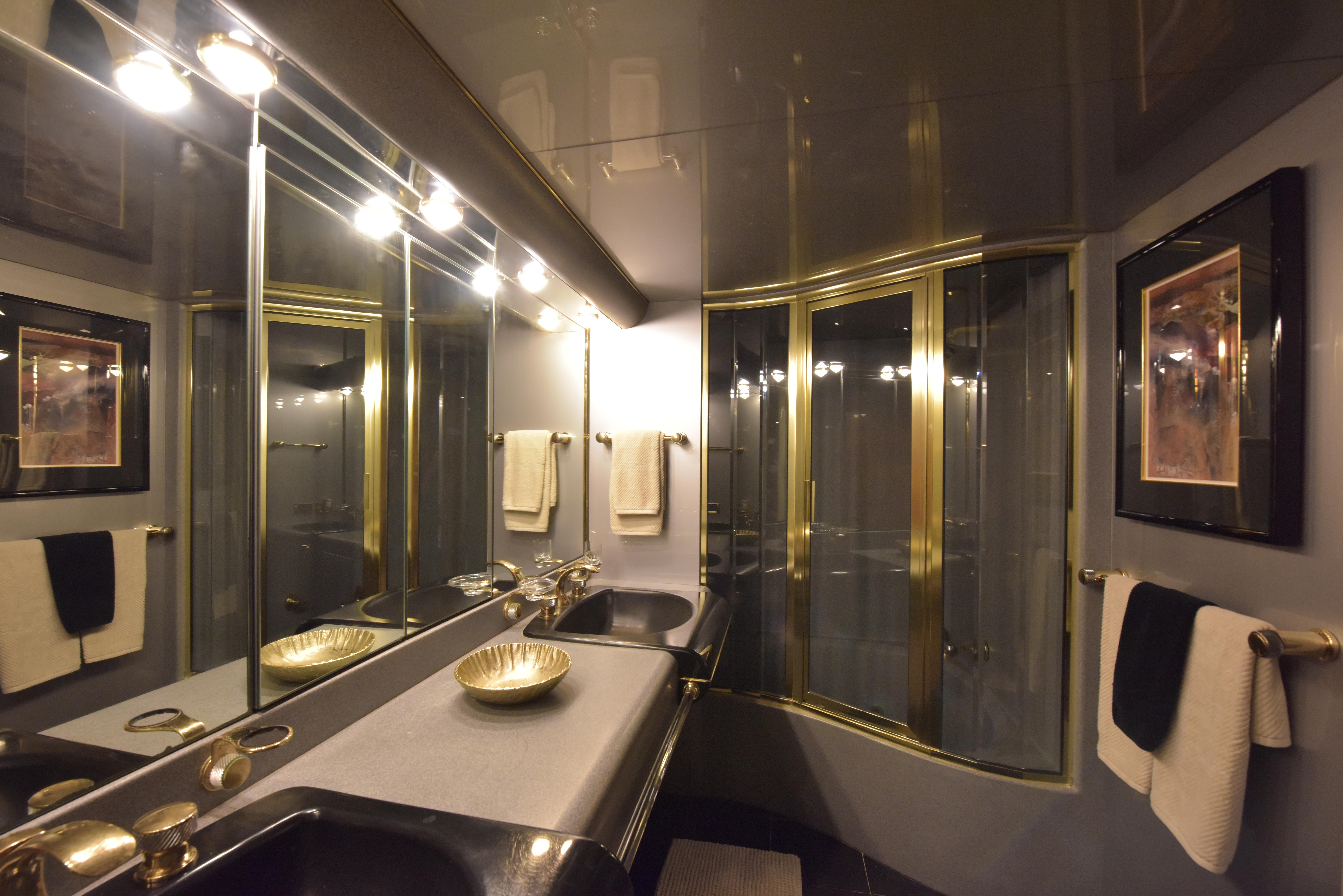 1994 Lazzara 76 Lazzara motor yacht - 85