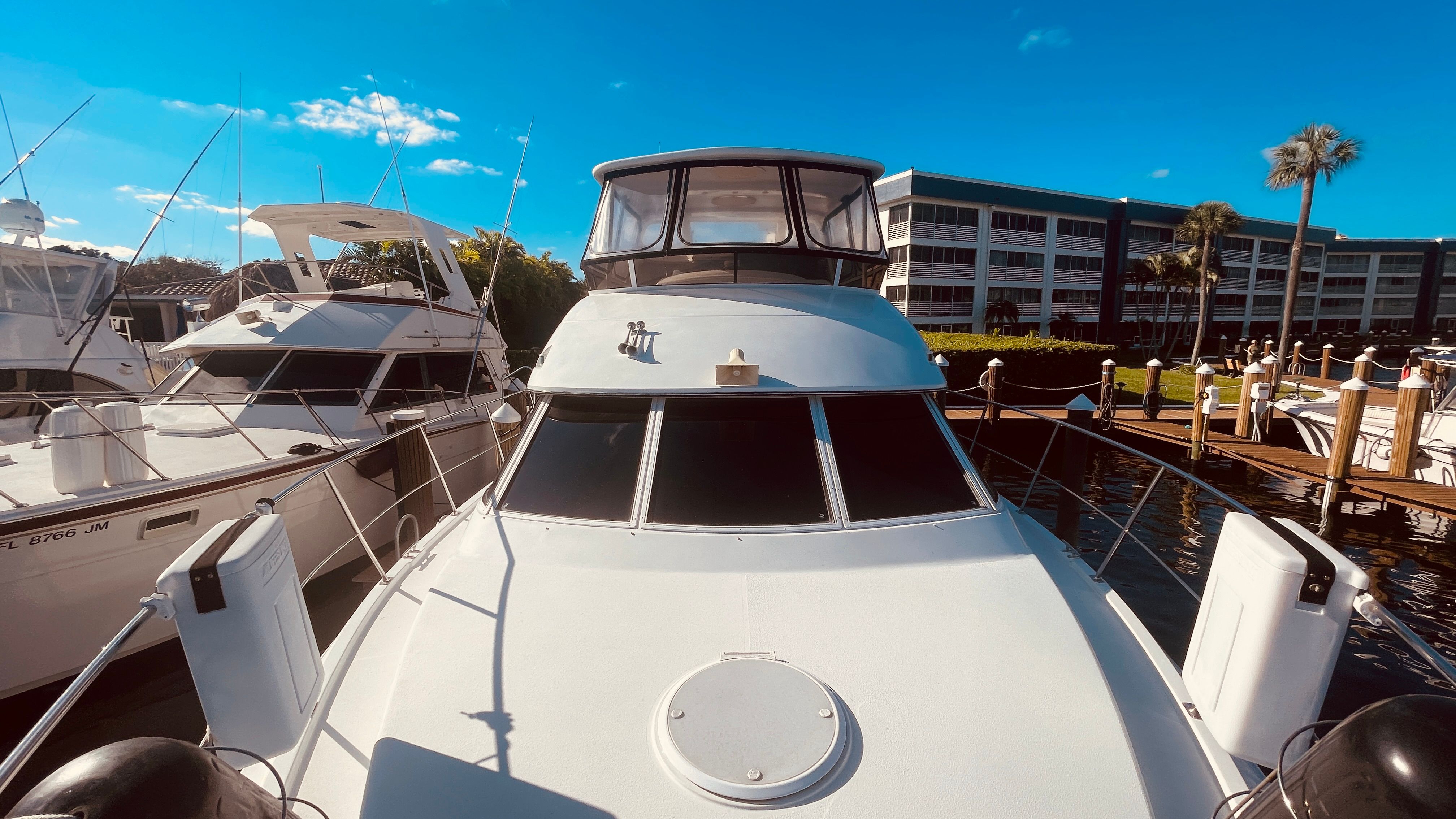 1997 Carver 500 Cockpit Motor Yacht - 64