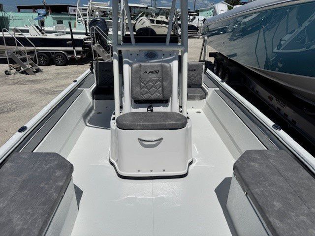 2026 Avid 22 Recon - 12
