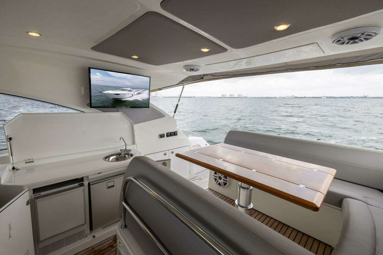2014 Beneteau Gran Turismo 44 - Image 12