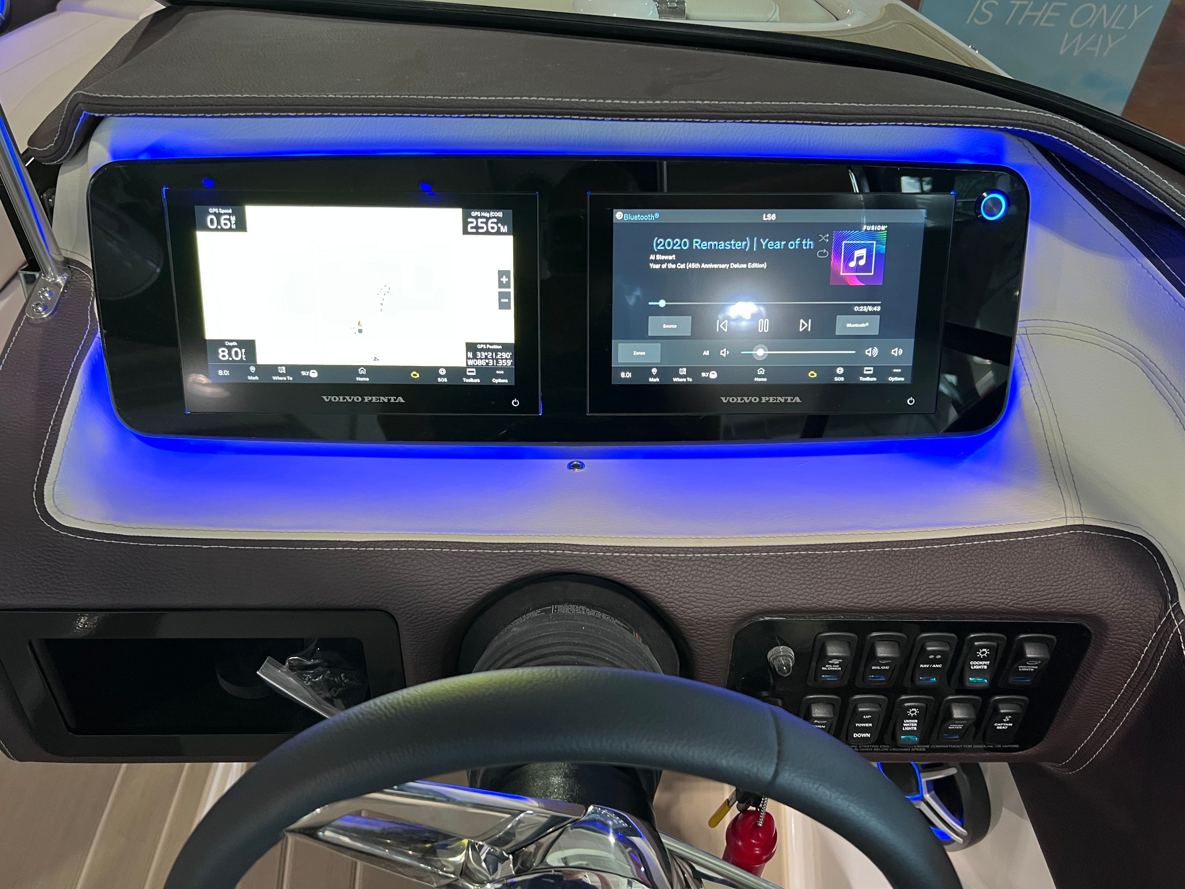2026 REGAL LS6 SURF - Image 9
