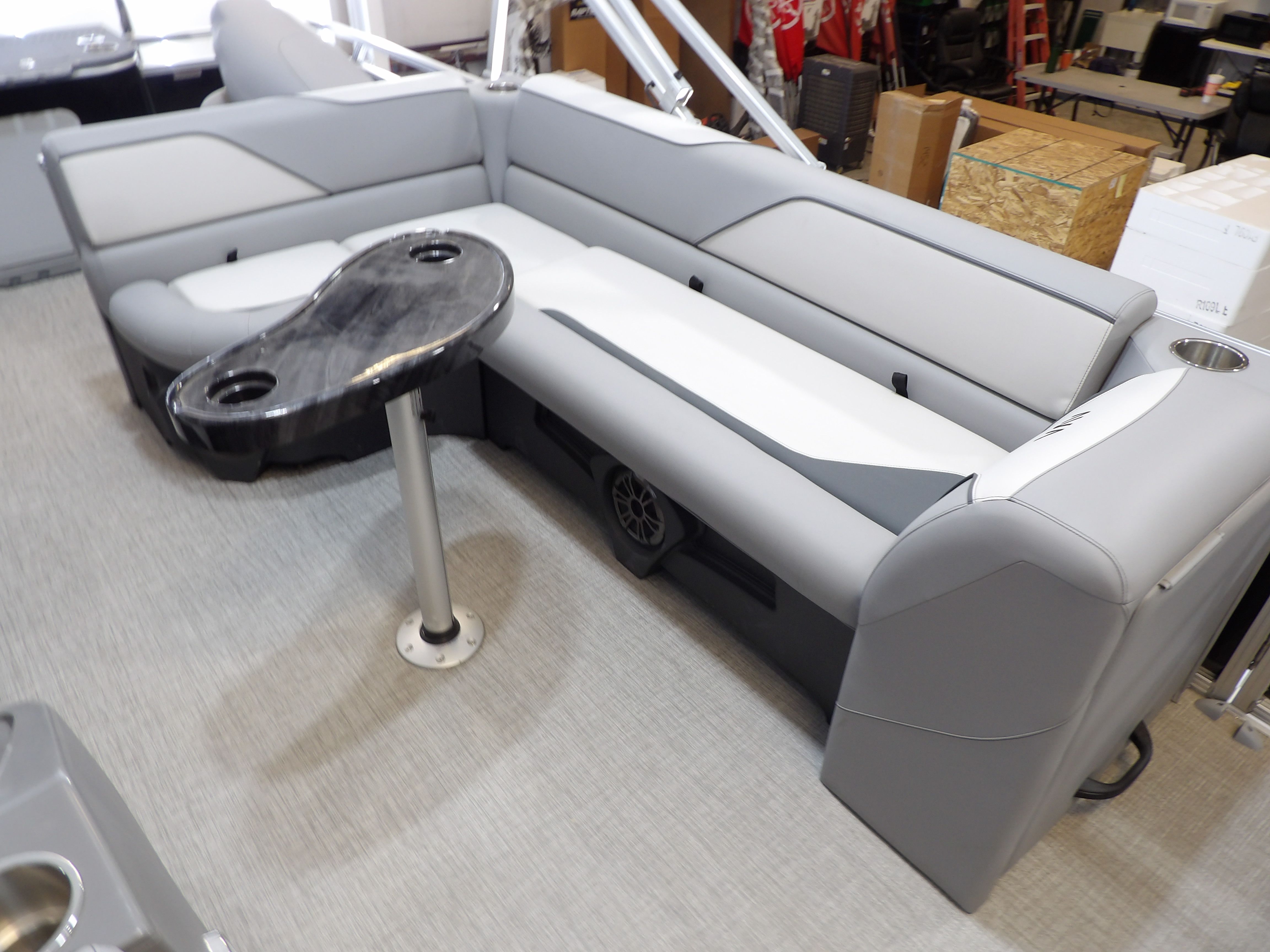 2026 Avalon Venture 85 Quad Fish - 21' - 16