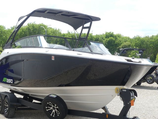 2022 Yamaha Boats AR250 - 5