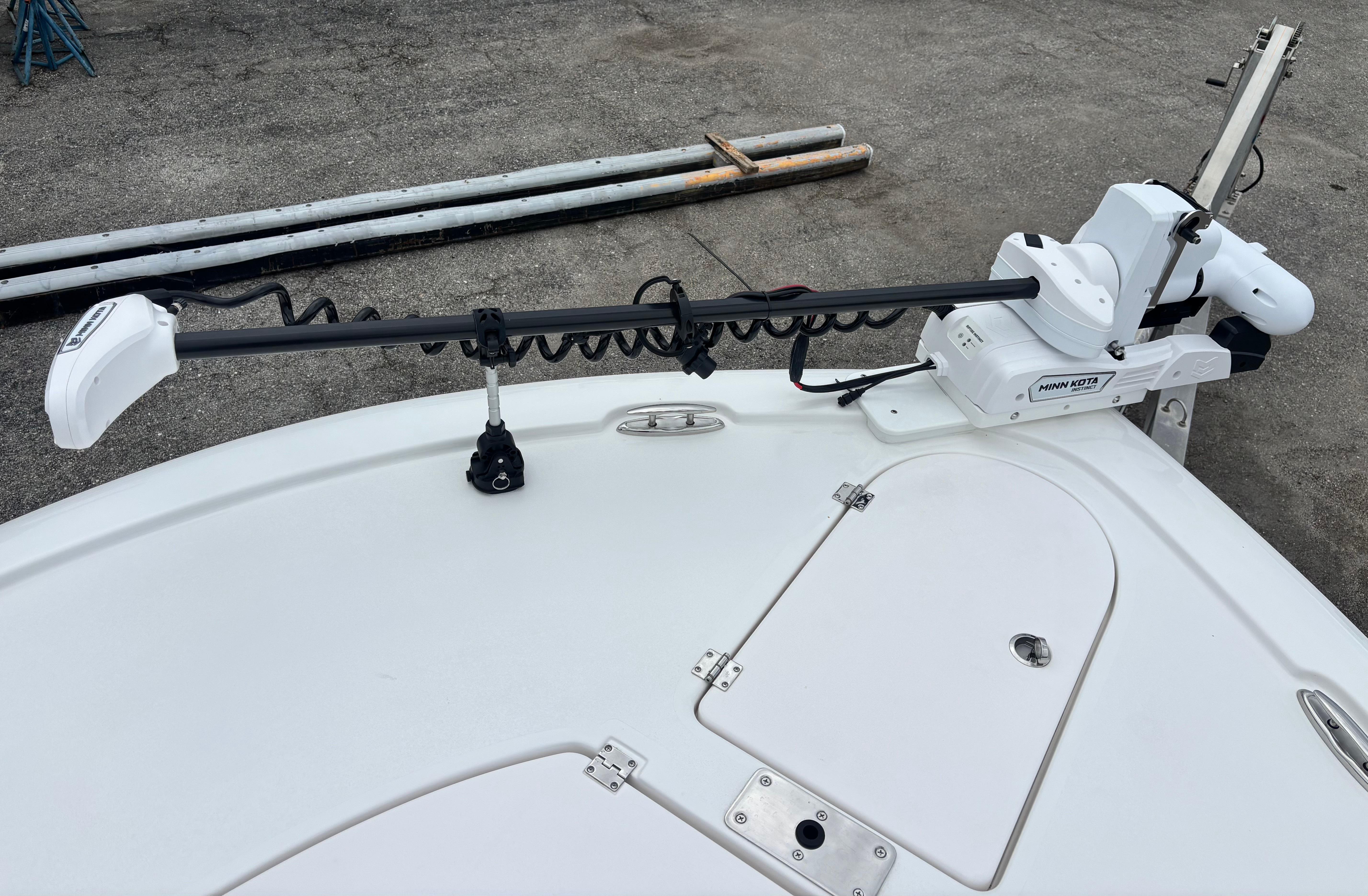 Tidewater 2700 Carolina Bay 2026 boat with Minn Kota trolling motor on deck.