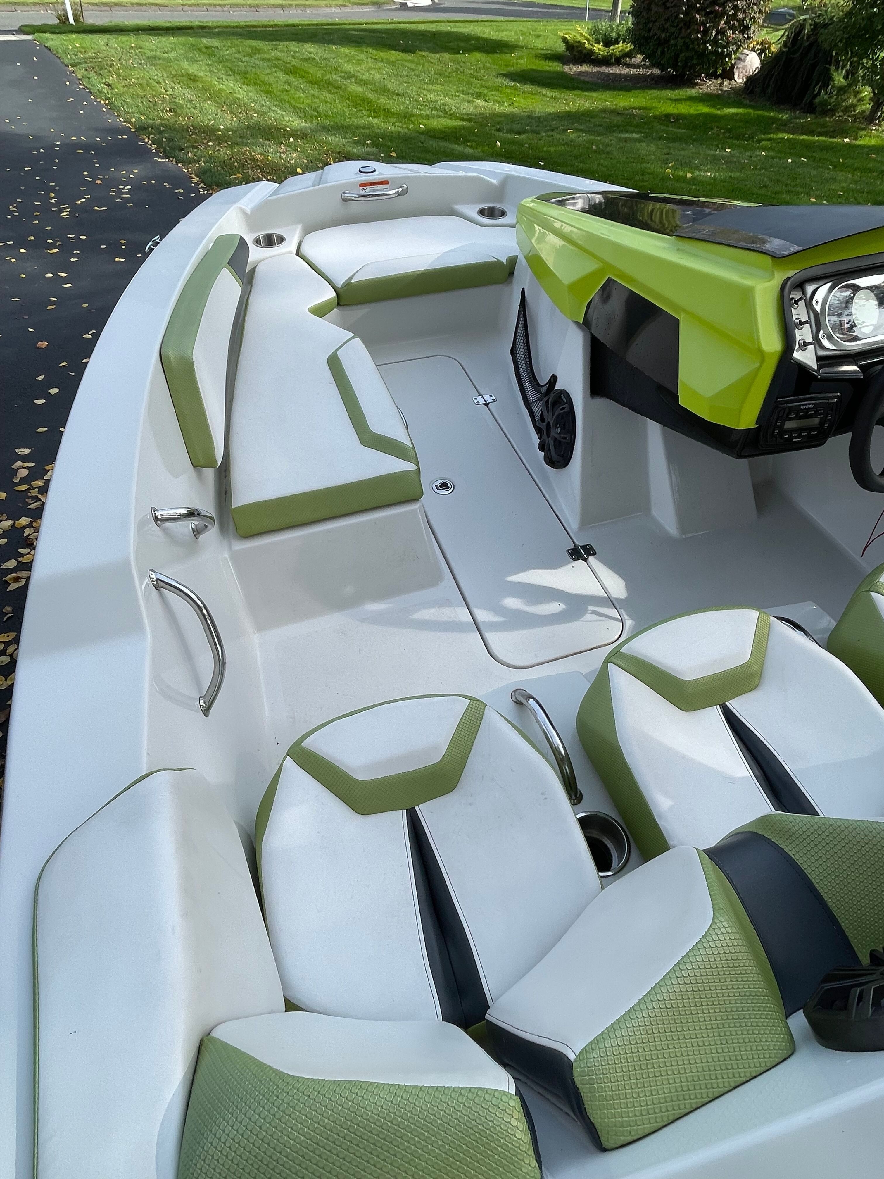 2015 Scarab 165 H.O. - 13