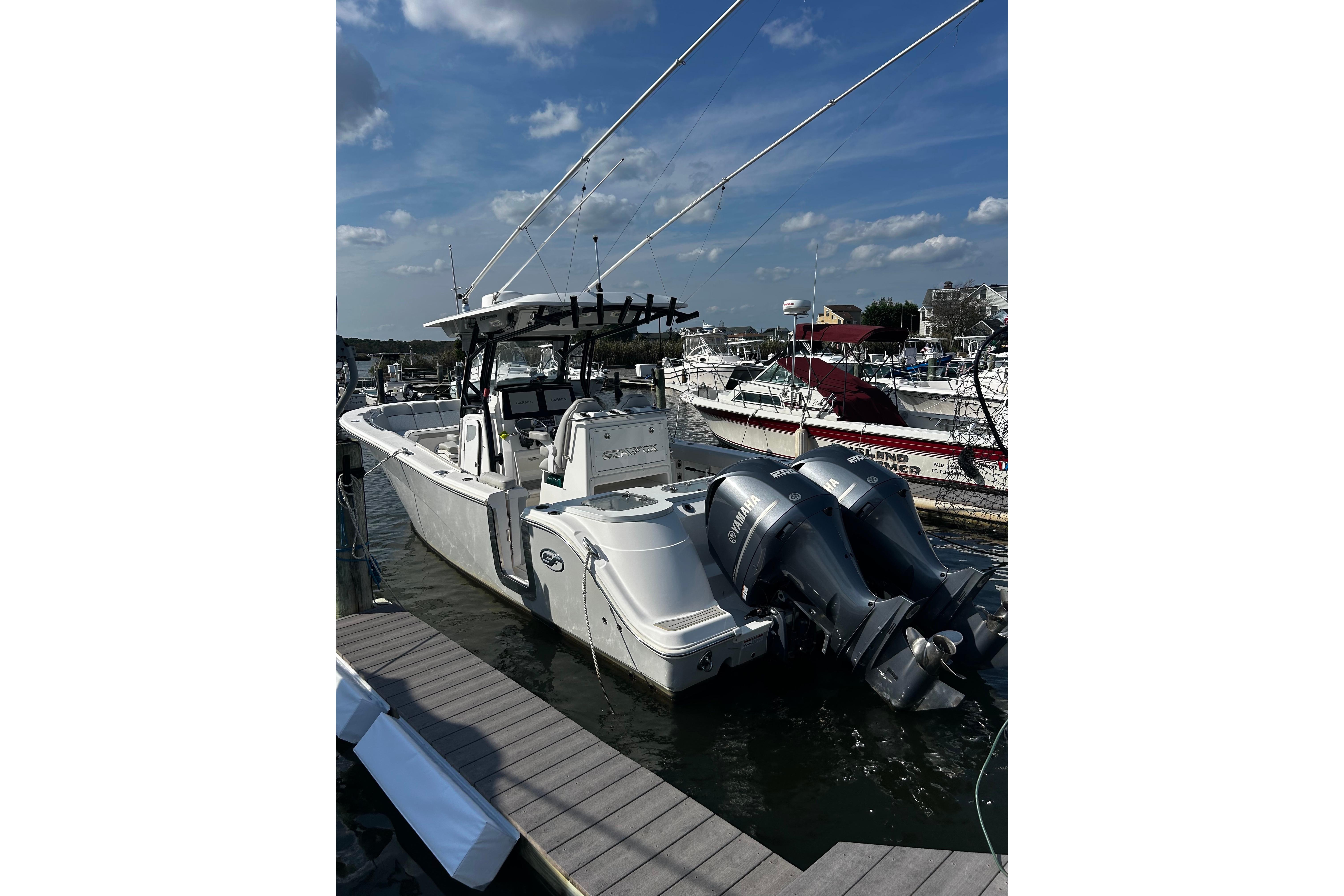 2021 Sea Fox 288 Commander