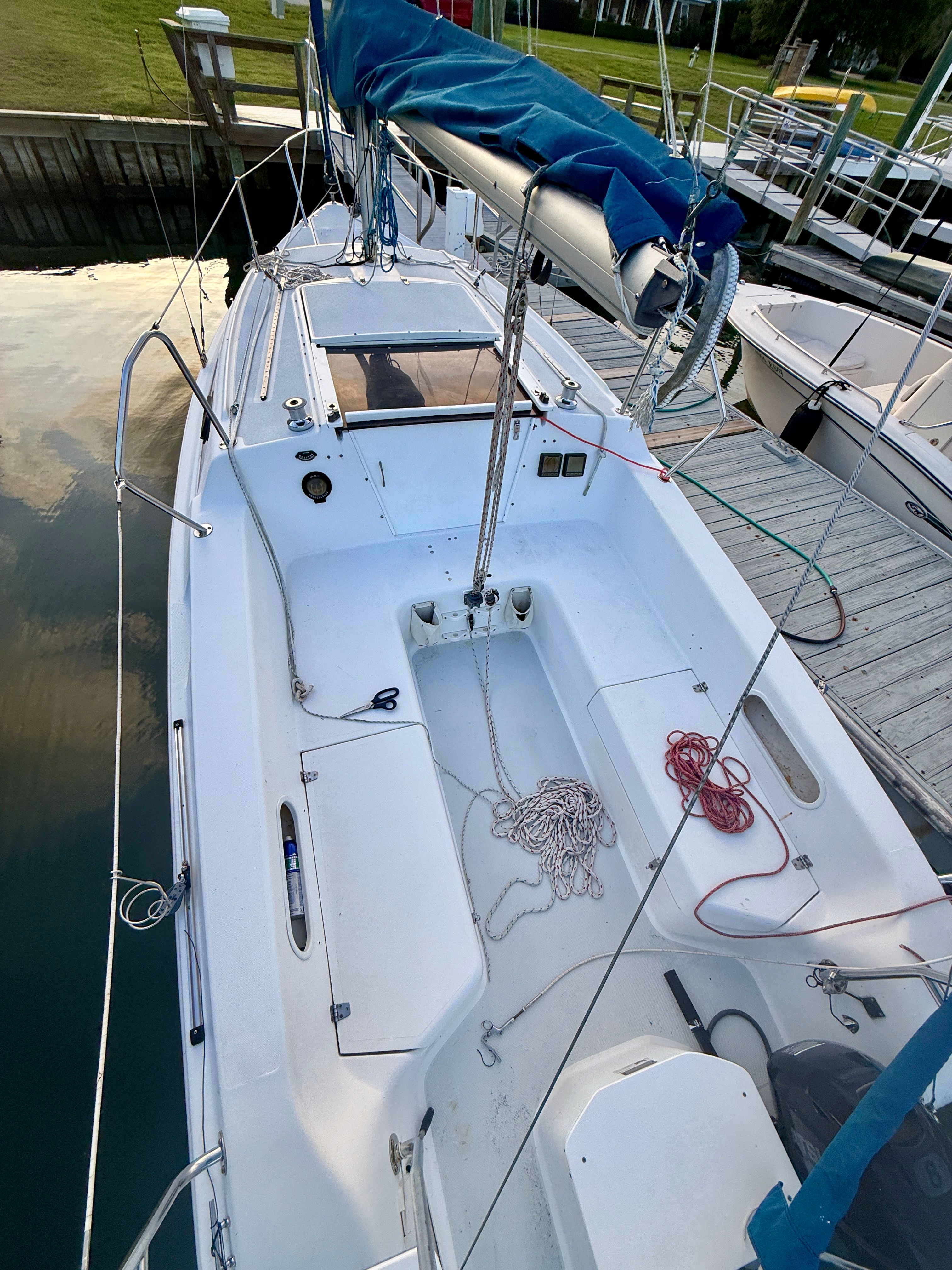 2000 Catalina 250 - 15