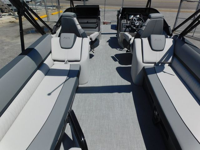 2026 Avalon Catalina Quad Lounger 25 FT - 13
