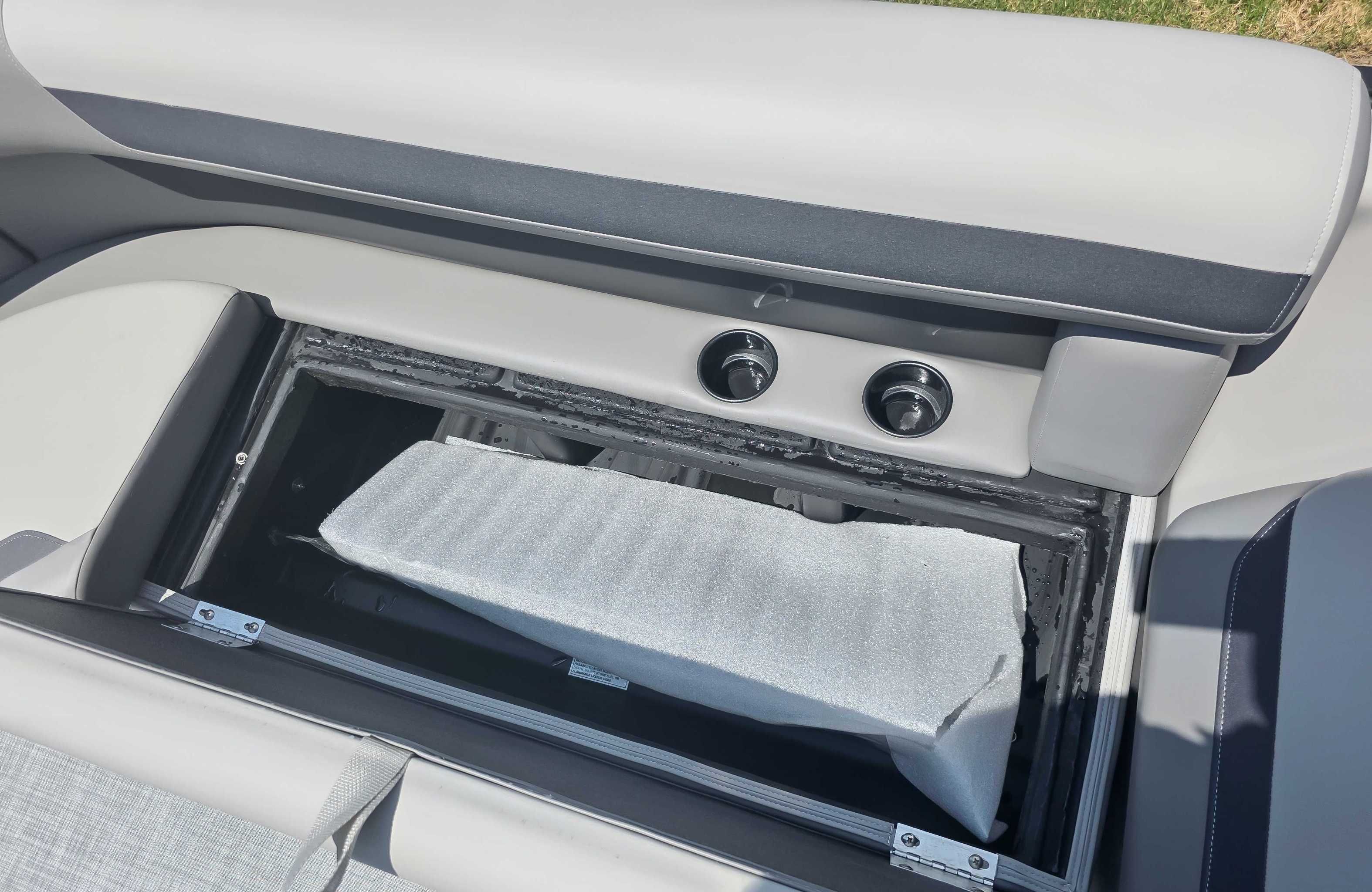 2025 Premier 220 SUNSCAPE RL - 20
