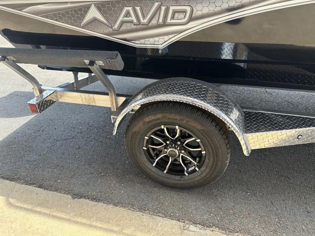 2026 Avid 20 Rogue CC - 15