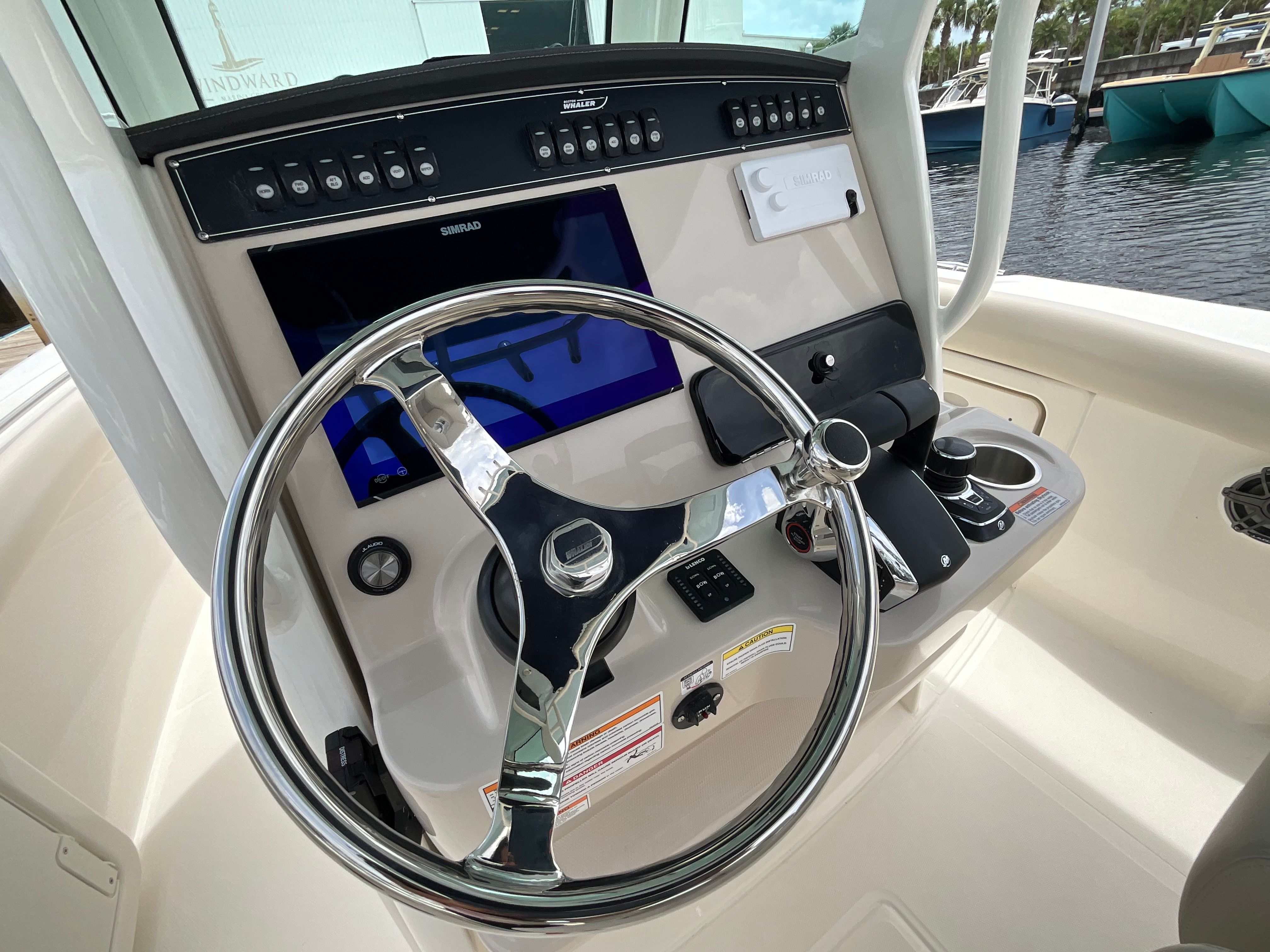 2026 Boston Whaler 280 Outrage - 10