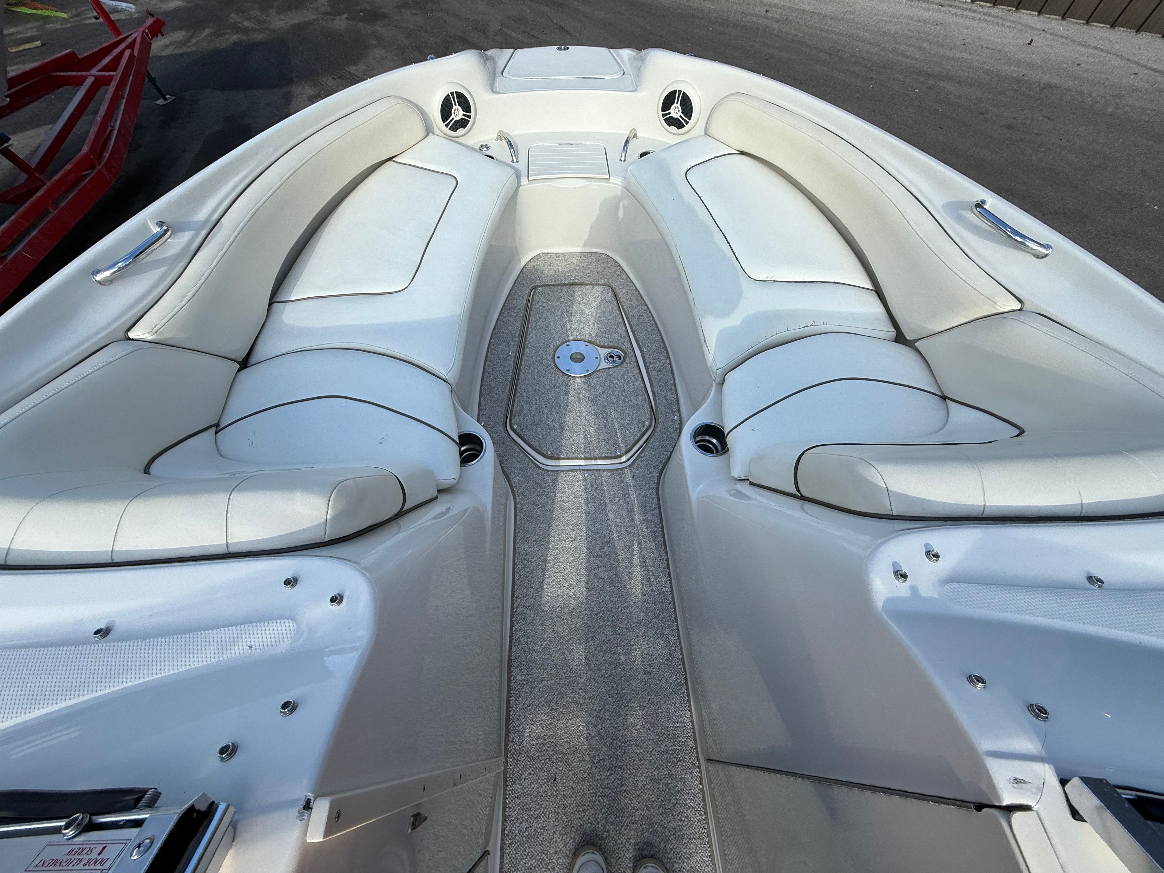 2008 Sea Ray 240 Sundeck - 11
