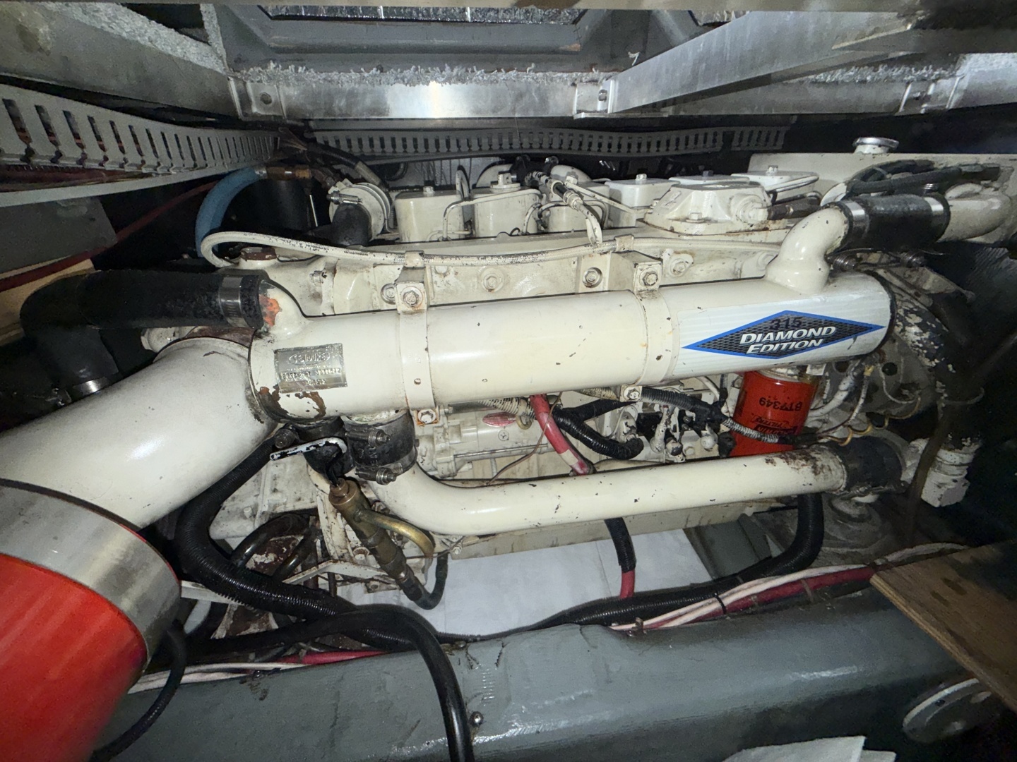 1996 Carver 370 Voyager - Image 75