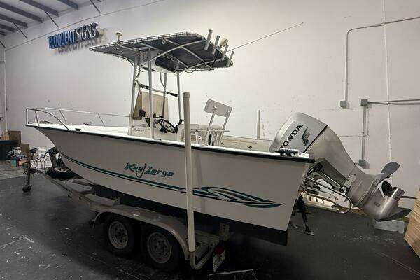 2002 Key Largo 2100 CC