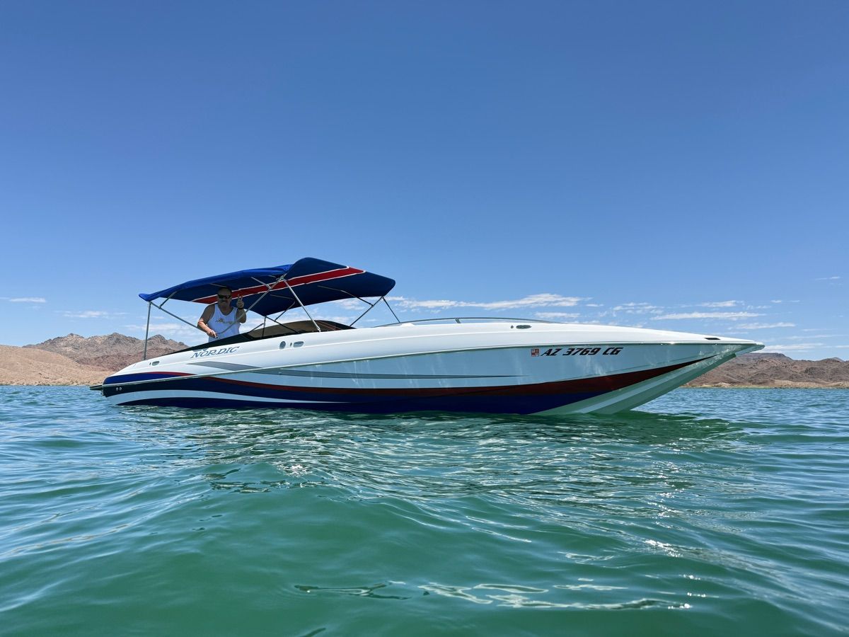 2025 Nordic 29 Deck Boat