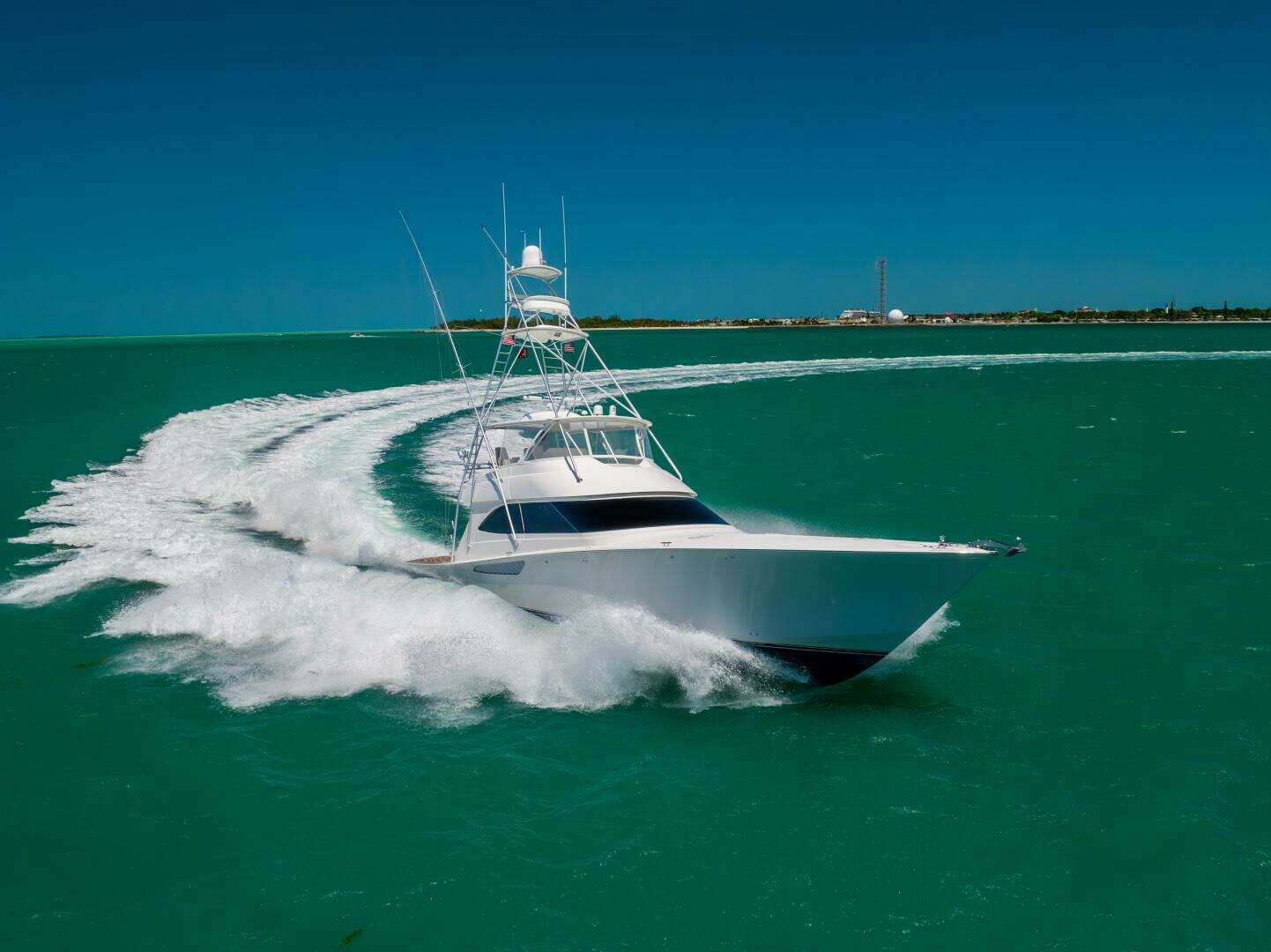 2011 Viking 70 Convertible - Image 8