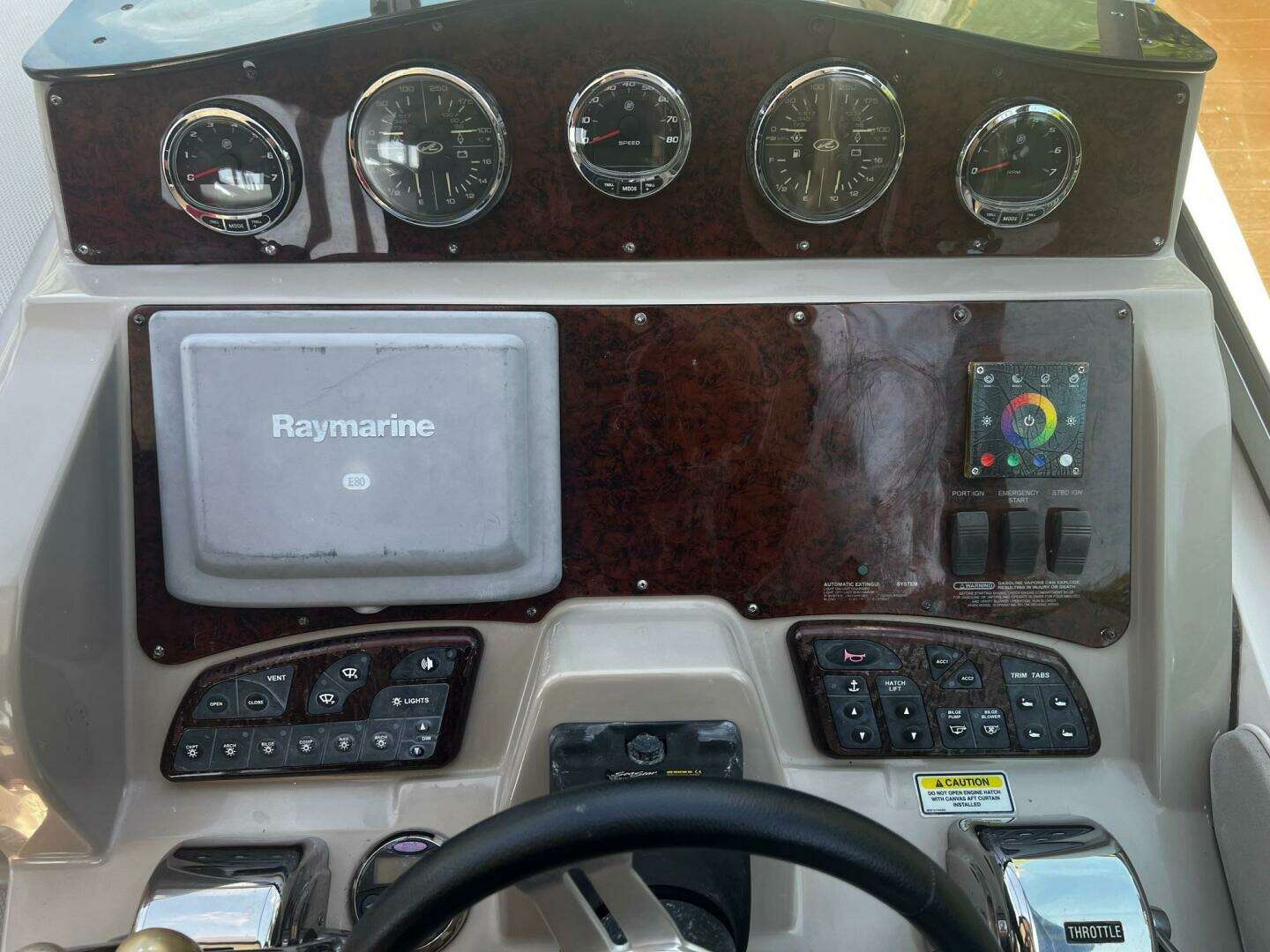 2007 Sea Ray Sundancer - Image 12