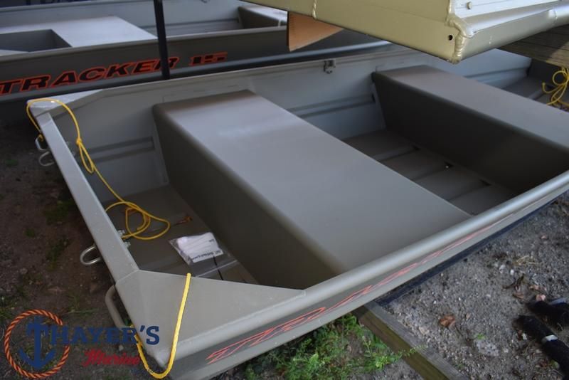 2026 Tracker Grizzly 1236 Utility - 2