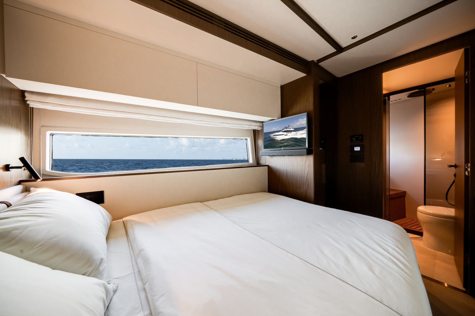 2026 Azimut Fly 72 - Image 15
