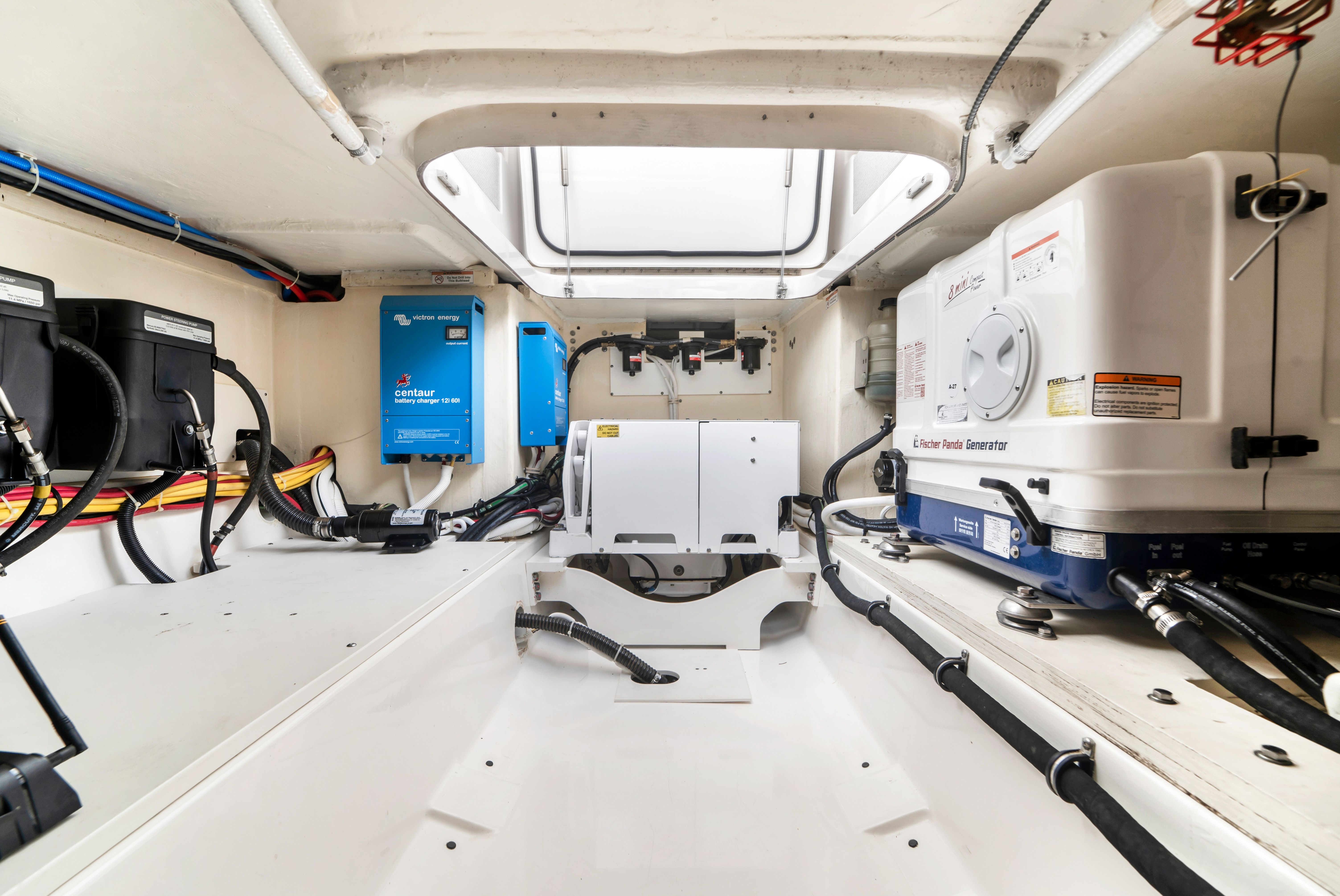 2023 Tiara Yachts 38 LS - 52