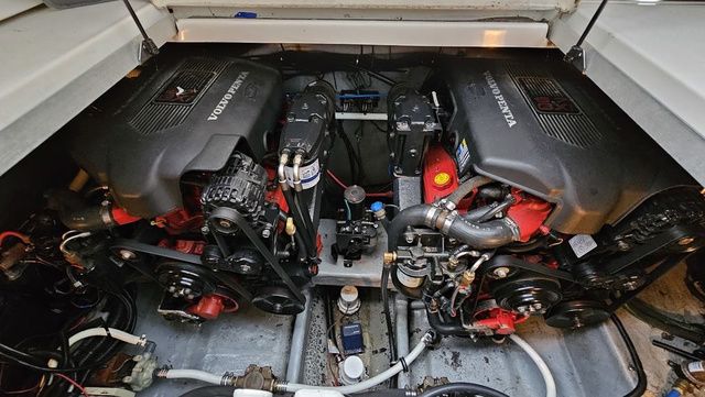 2003 Monterey 322 Cruiser - 22