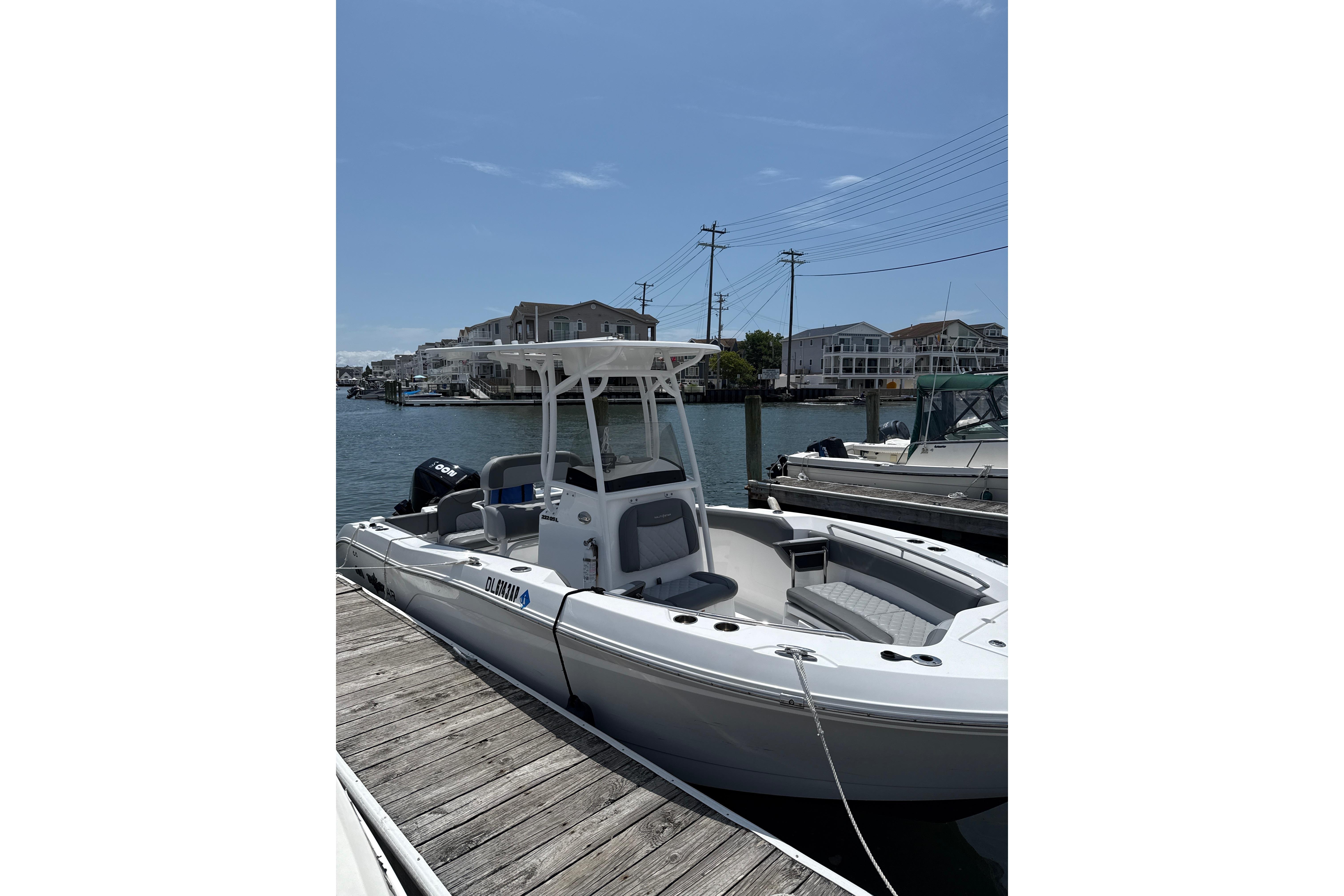 2024 NauticStar 222L Offshore