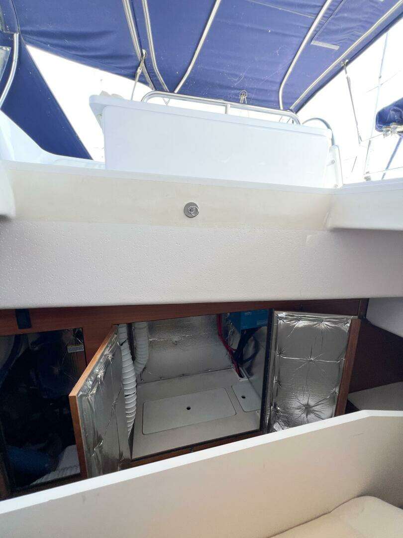 2019 Catalina 425 - Image 37