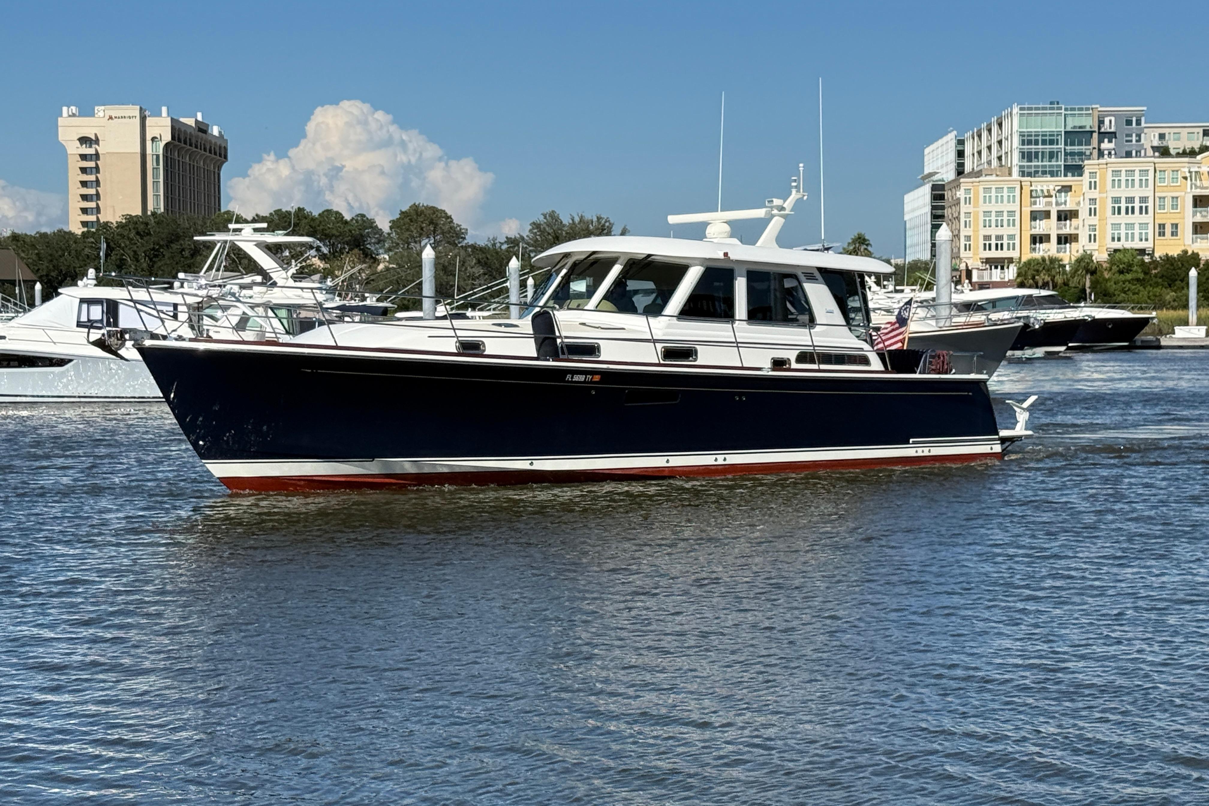 2017 Sabre 48 Salon Express