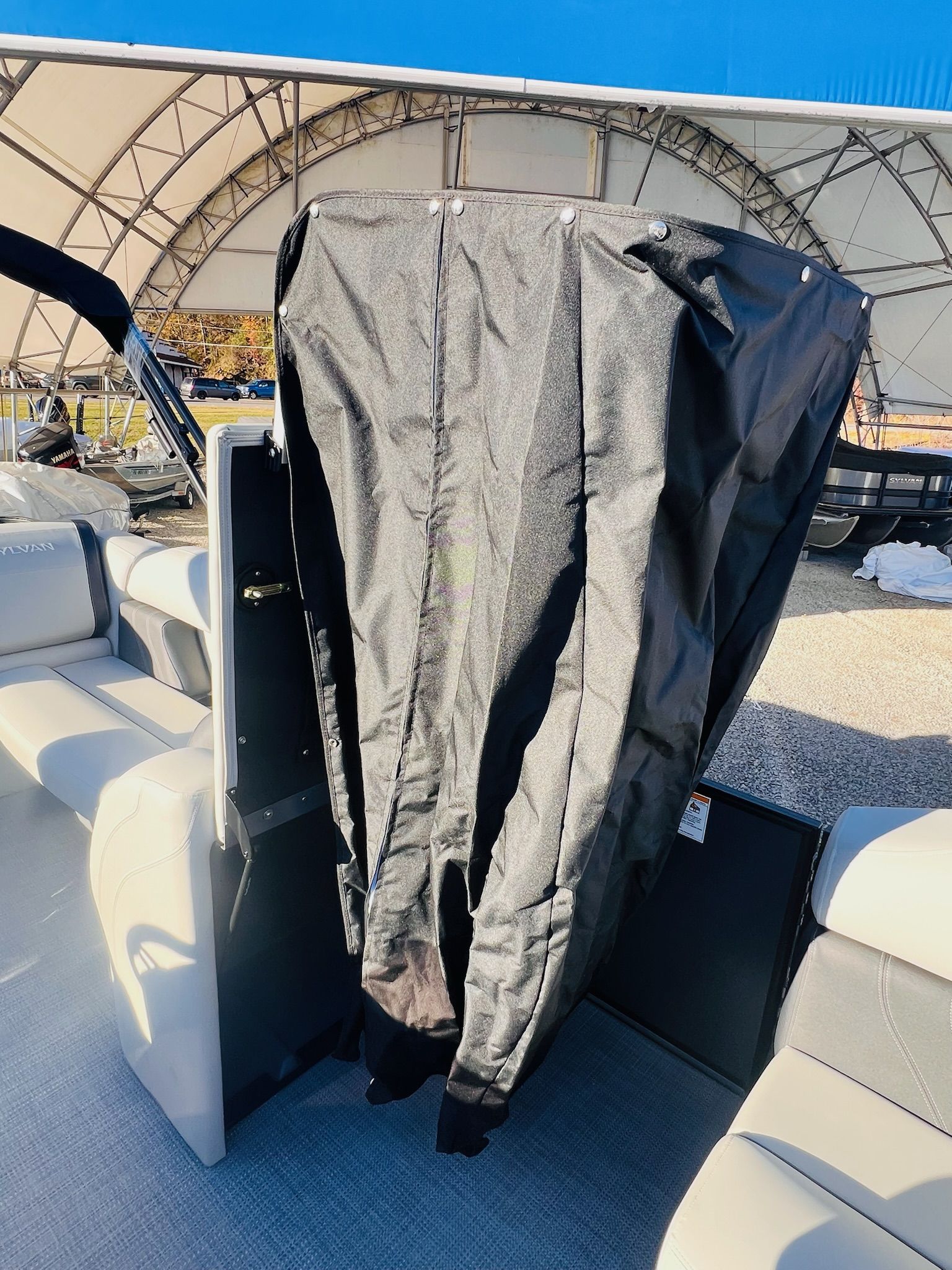 2026 Sylvan Mirage 8522 Party Fish - 6
