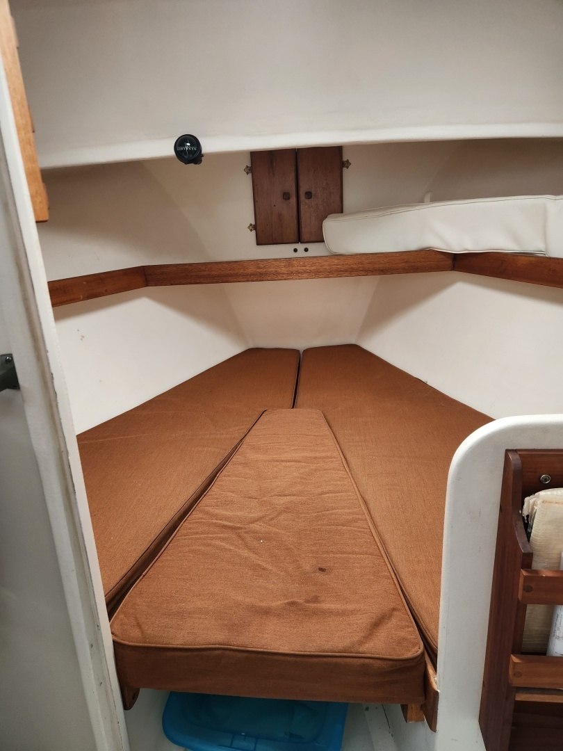 1988 Duffy Lobster Yacht - Image 11