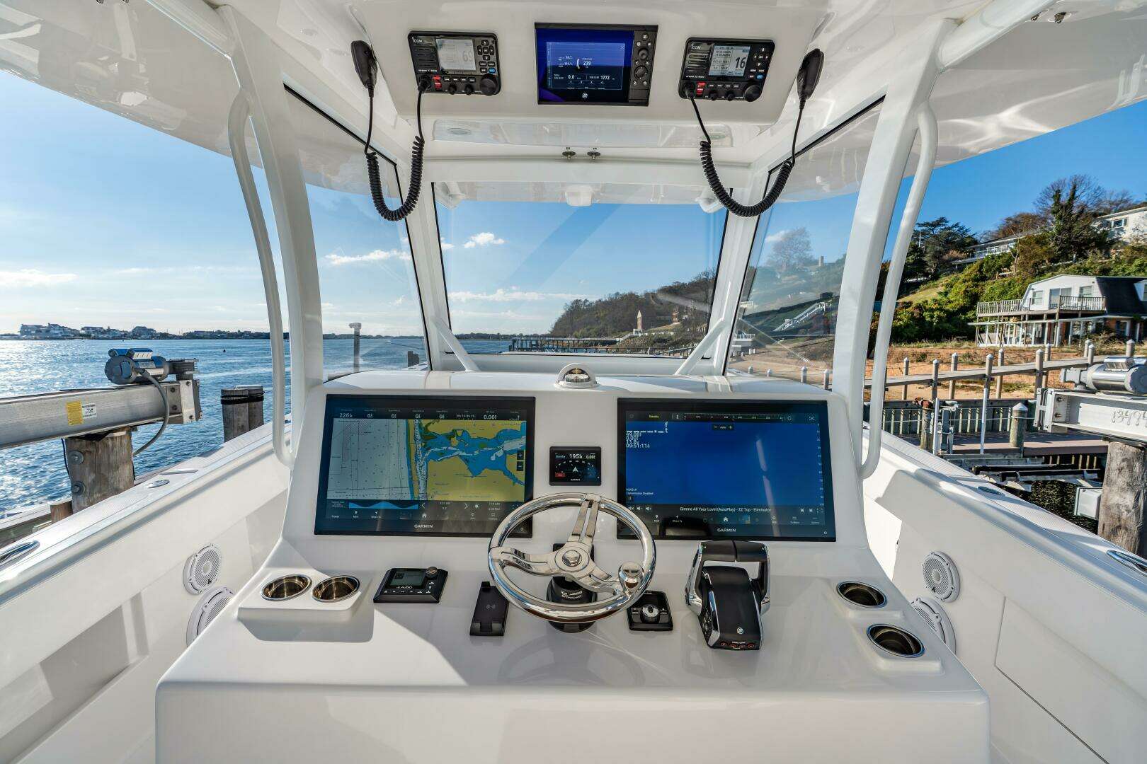 2025 Front Runner 43 Catamaran - Image 38