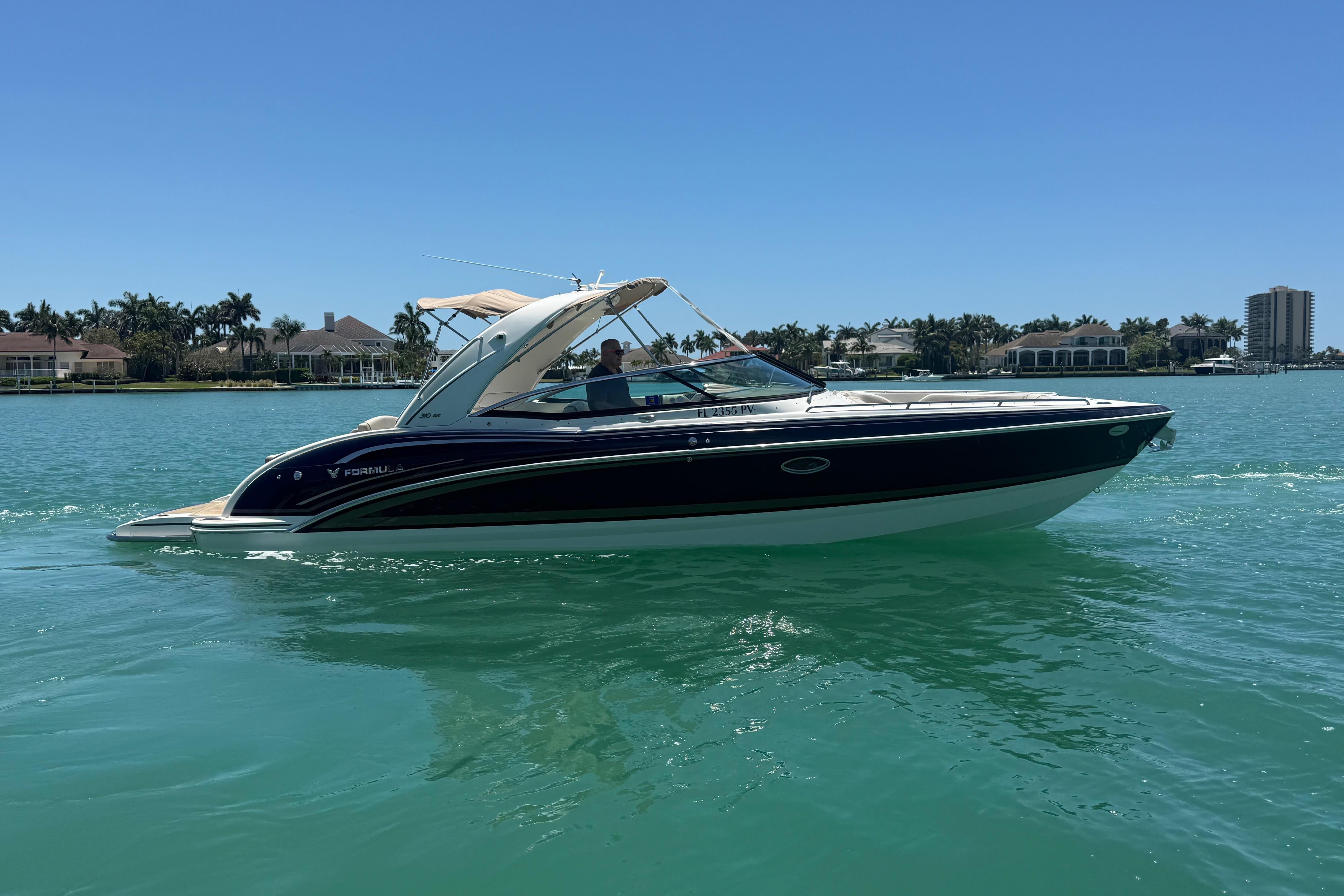 2015 Formula 310 Bowrider