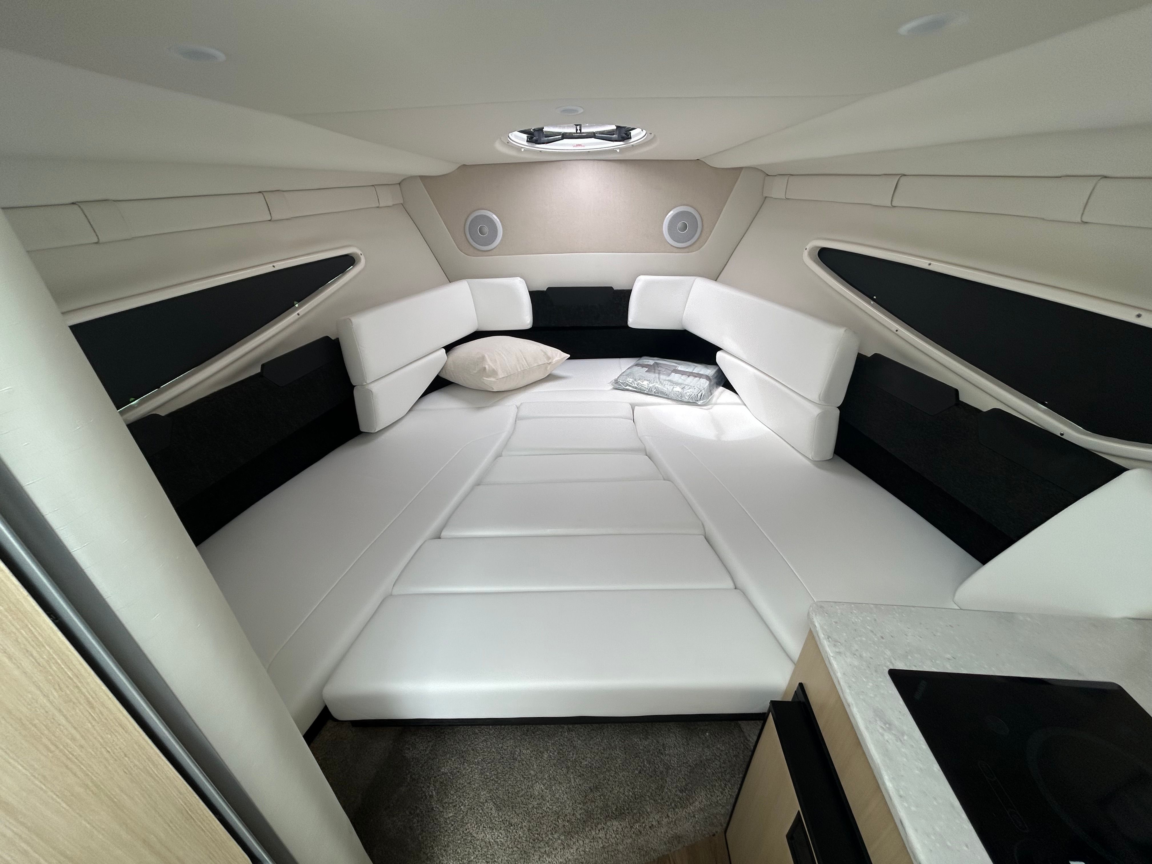 2026 REGAL 26 XO - Image 21