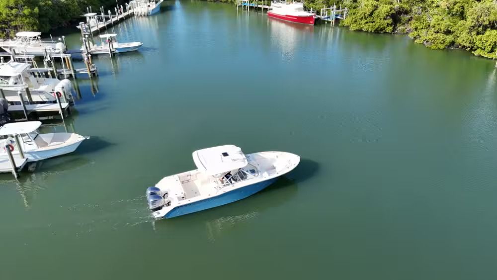 2019 Grady-White Freedom 325 - 2