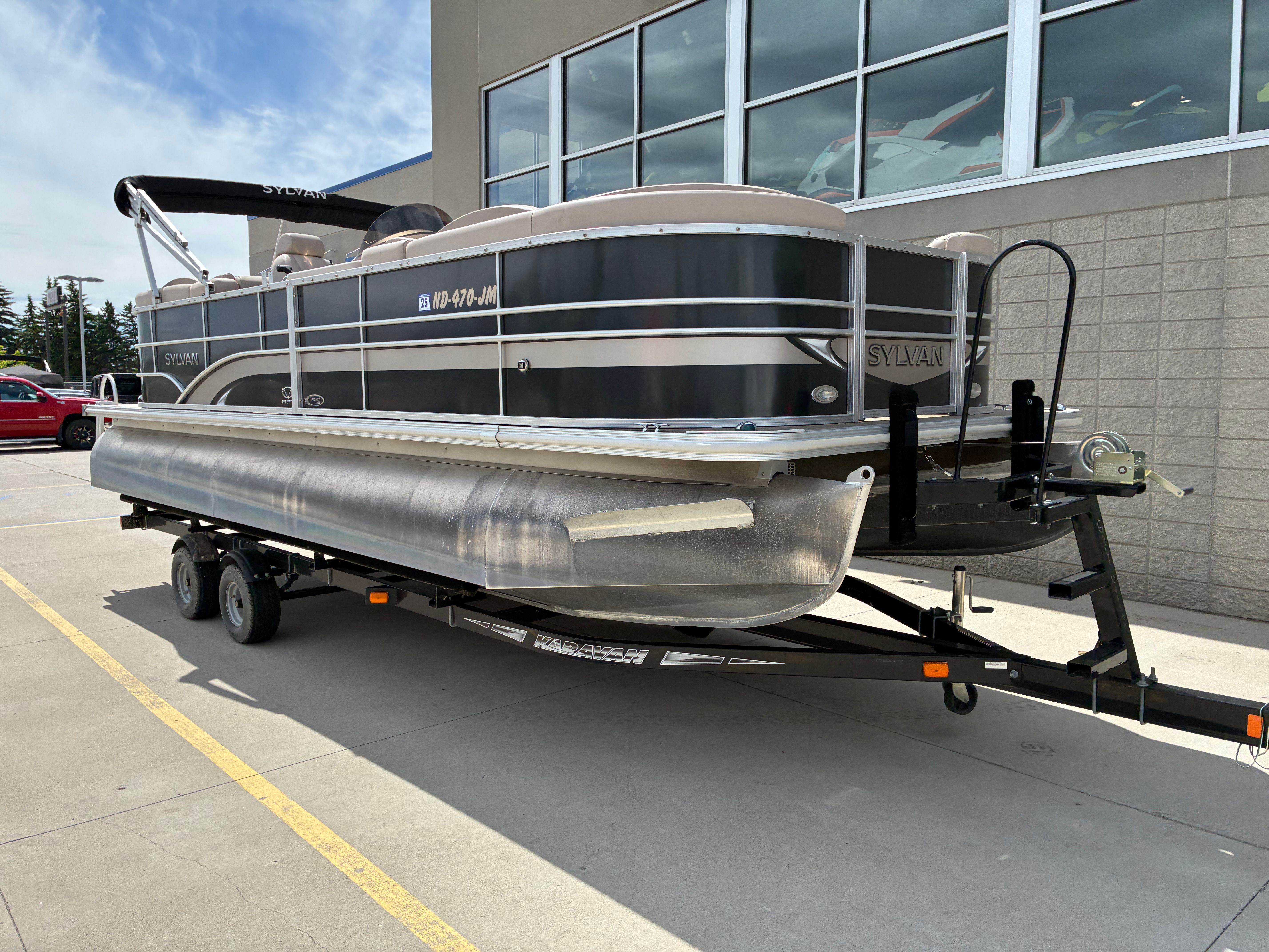 2013 Sylvan 8522 Mirage Cruise - 3
