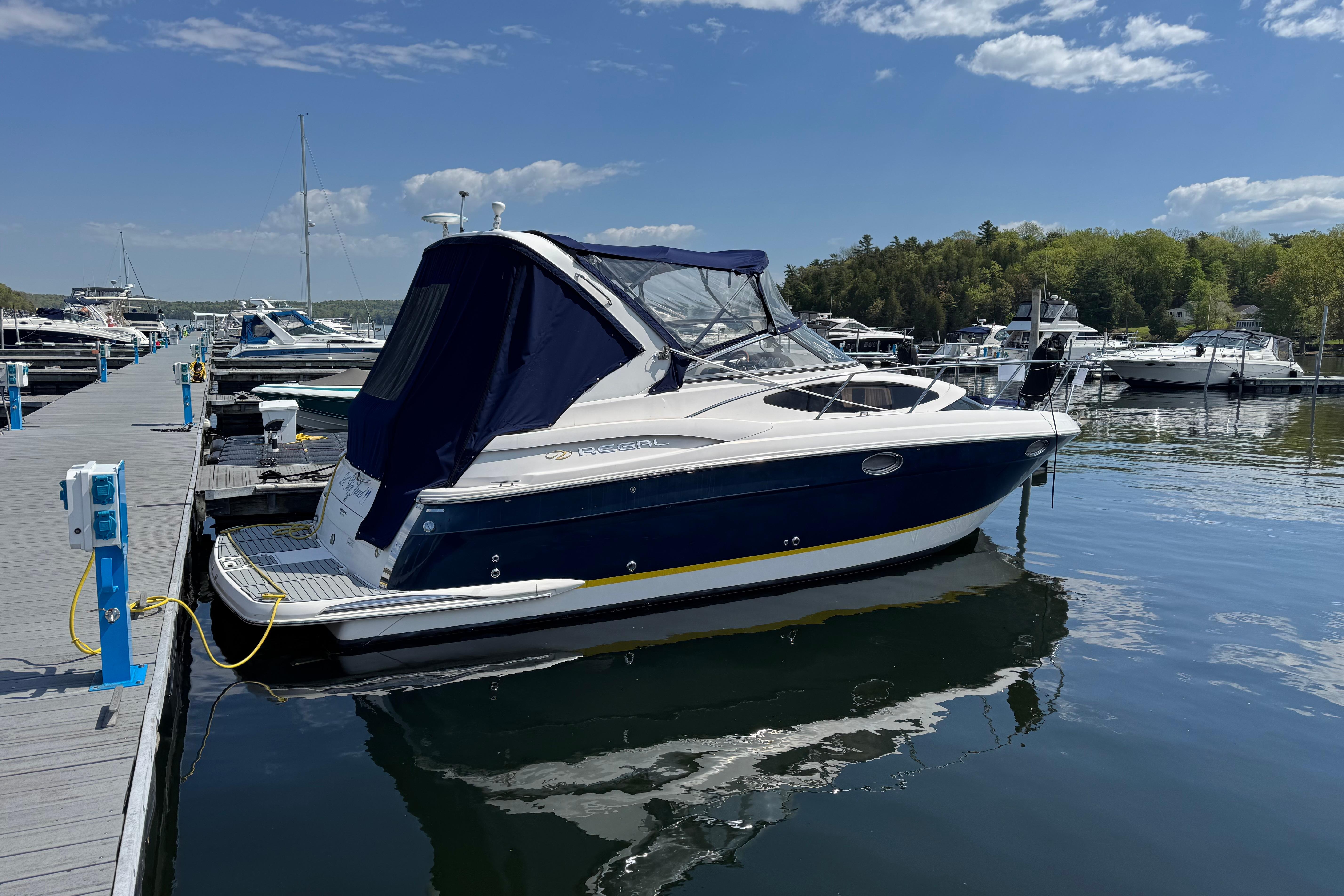 2007 Regal 3060 Window Express