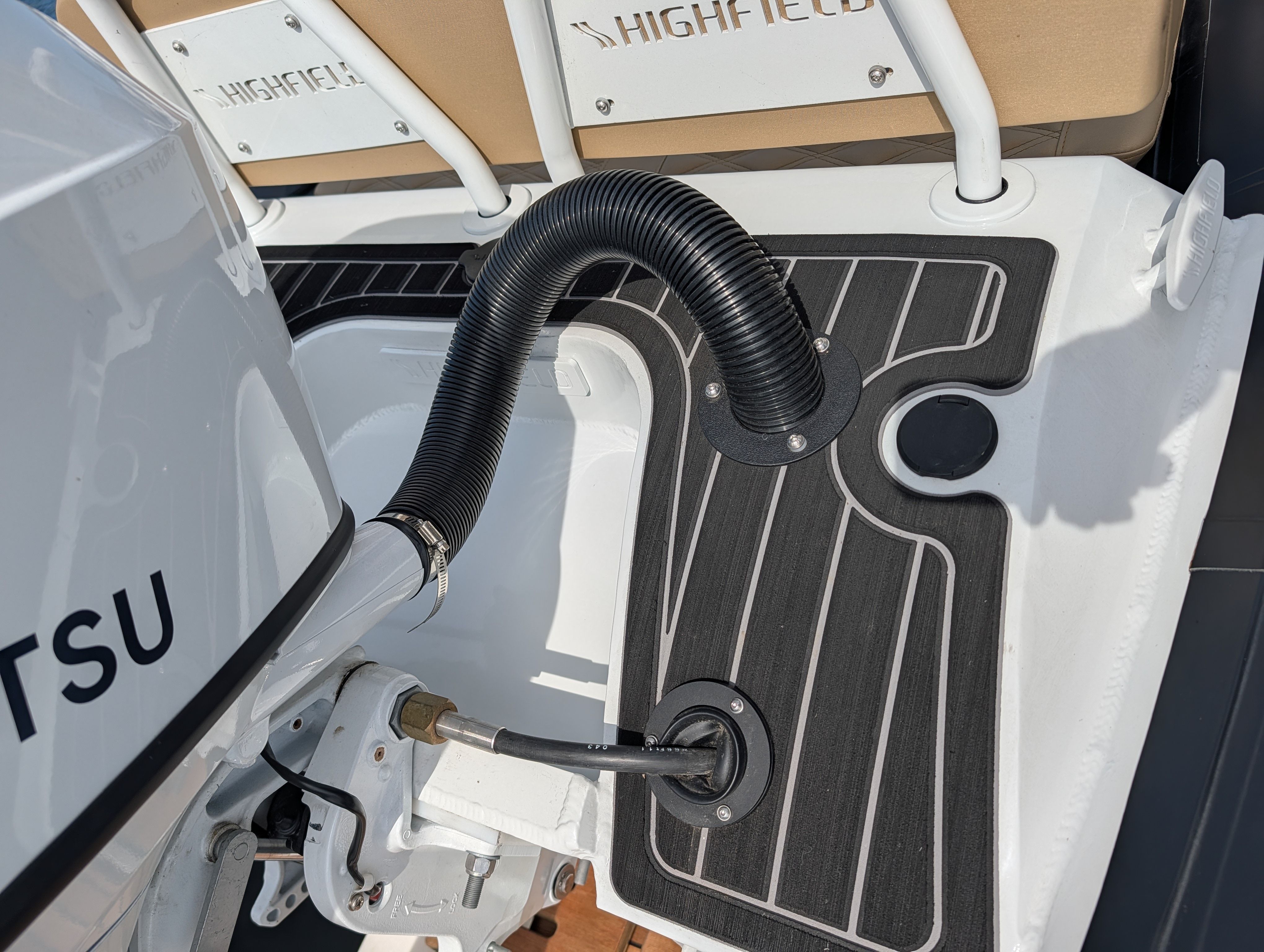 2024 Highfield Sport 390 boat motor and deck details.