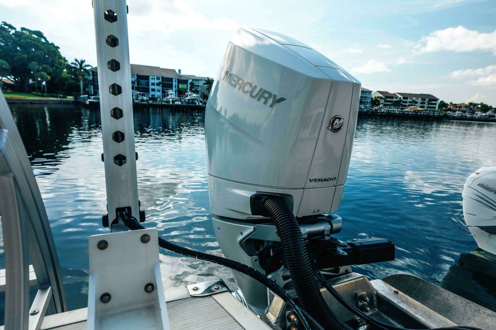 2024 Bennington QSBAX2 Swingback - Image 31
