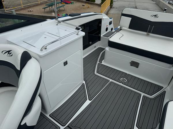 2018 Monterey 258 Super Sport boat interior with sleek seating and modern design.