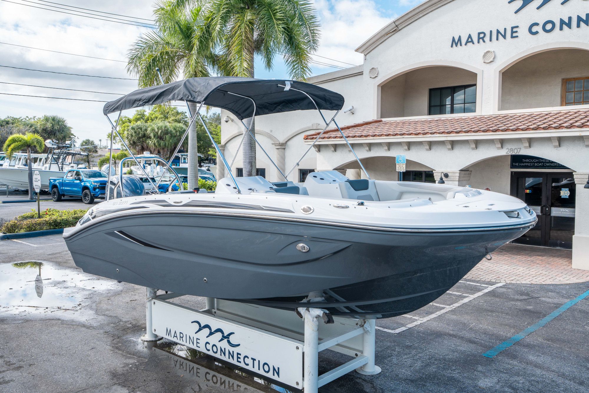 2026 Hurricane SunDeck 2050 OB - 8