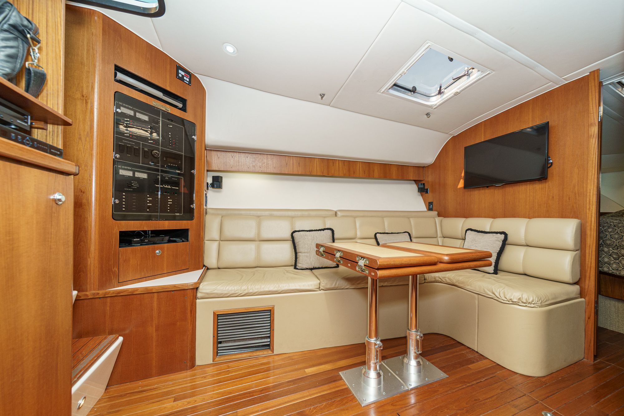 2002 Tiara Yachts 4100 Open - 41