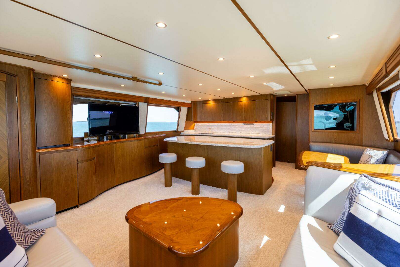 2011 Viking 70 Convertible - Image 49
