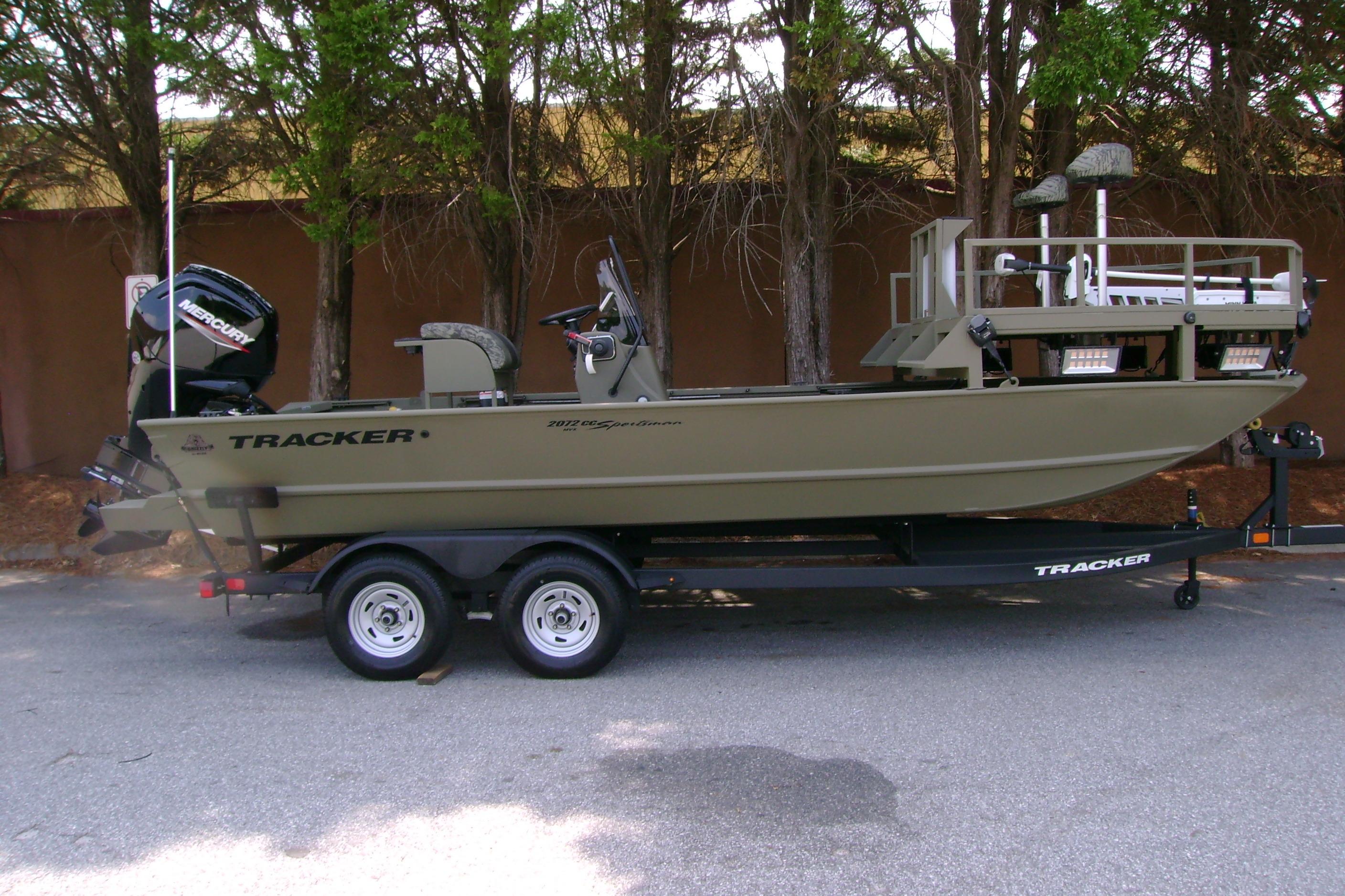 2026 Tracker Grizzly 2072 CC Sportsman