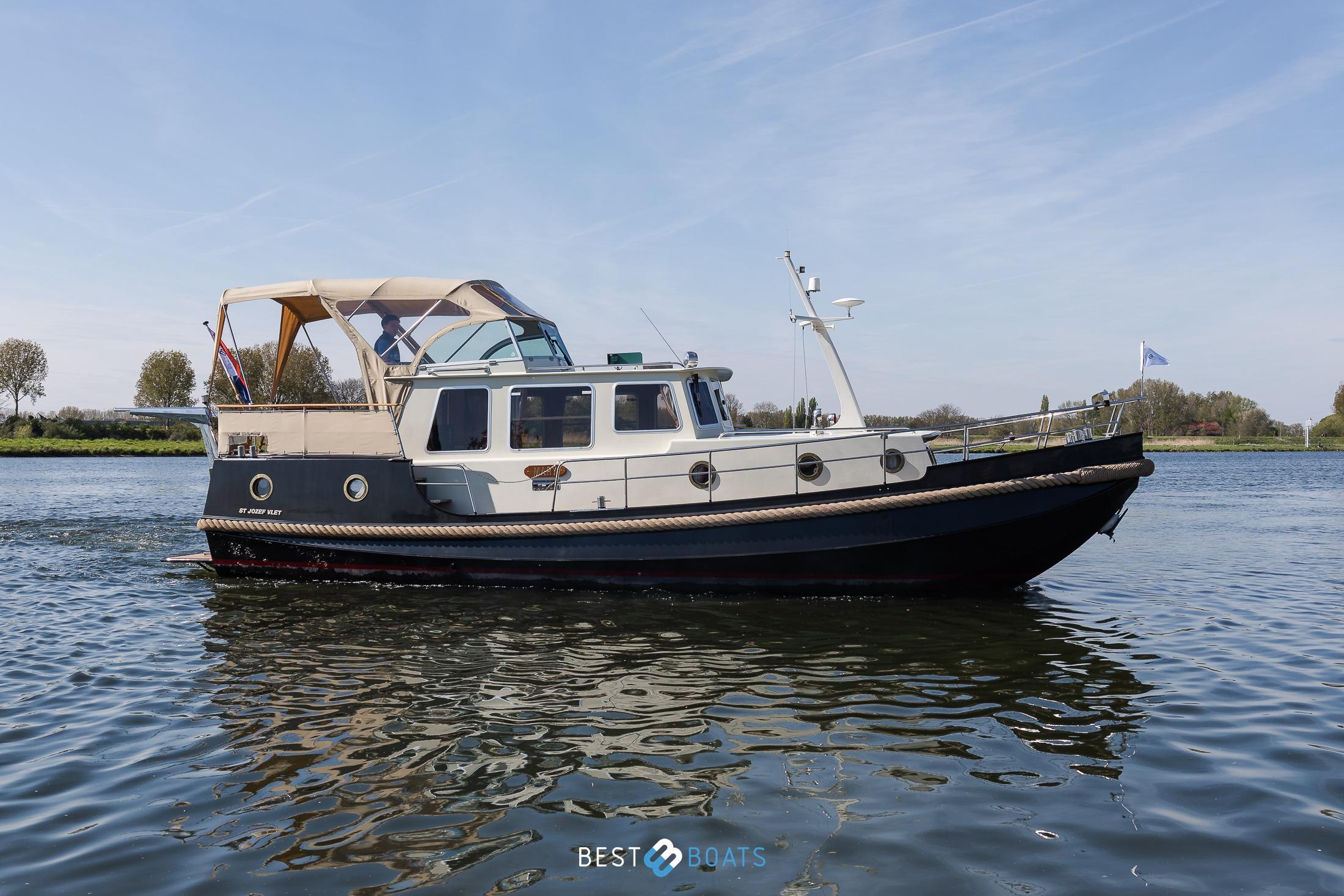 1986 Linssen St. Jozef 1050 Salon AK-L