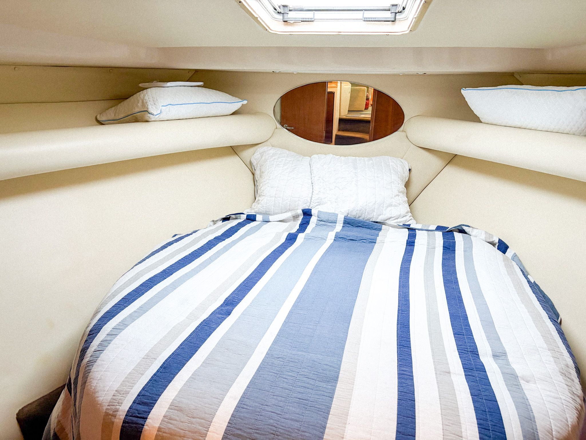 2002 Wellcraft 350 Coastal - 8